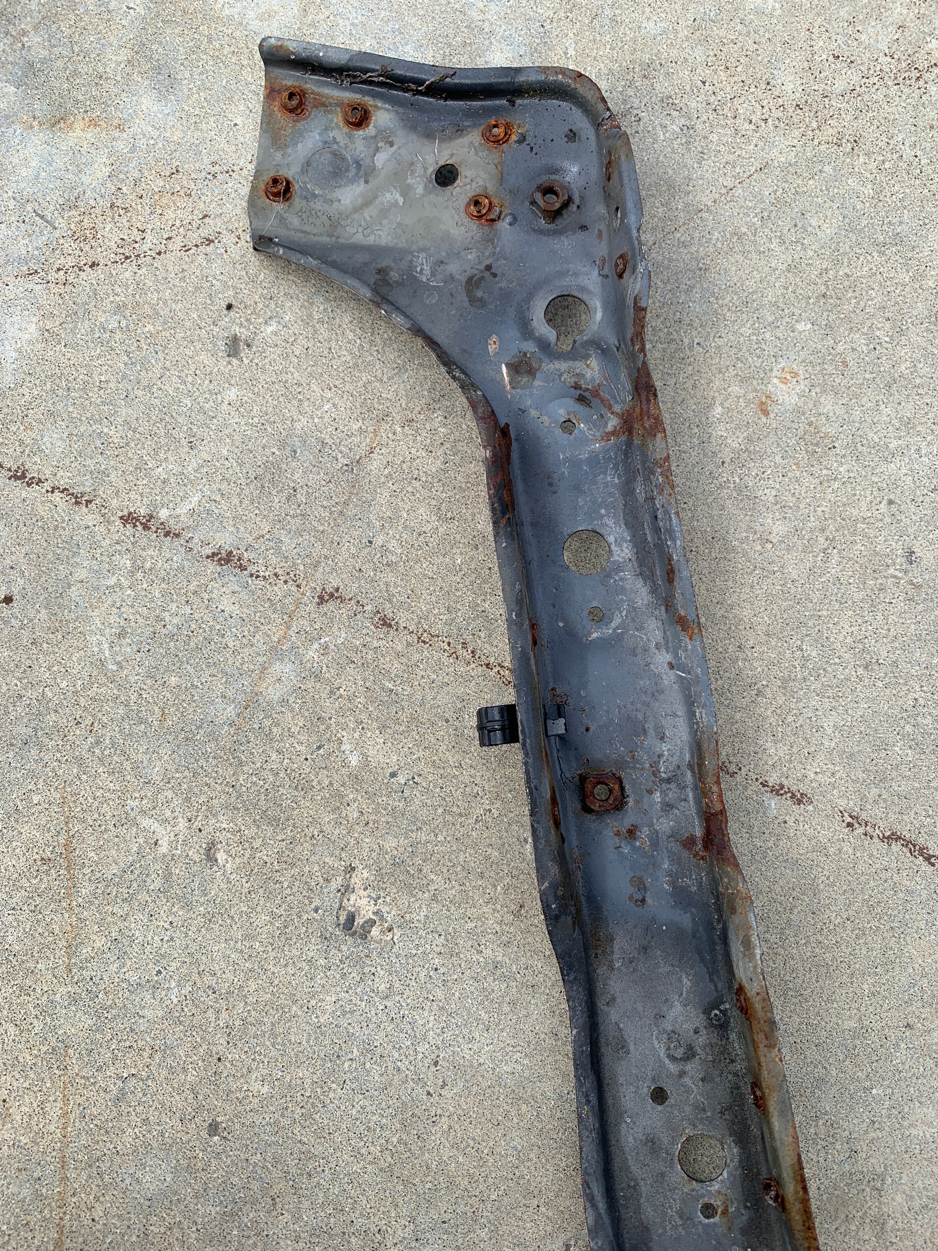 Top Radiator Support, R32 GTR