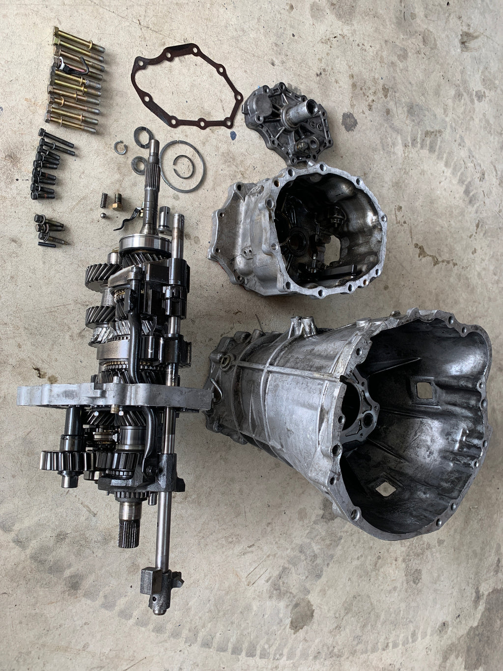 Damaged Gearbox, R32 GTR
