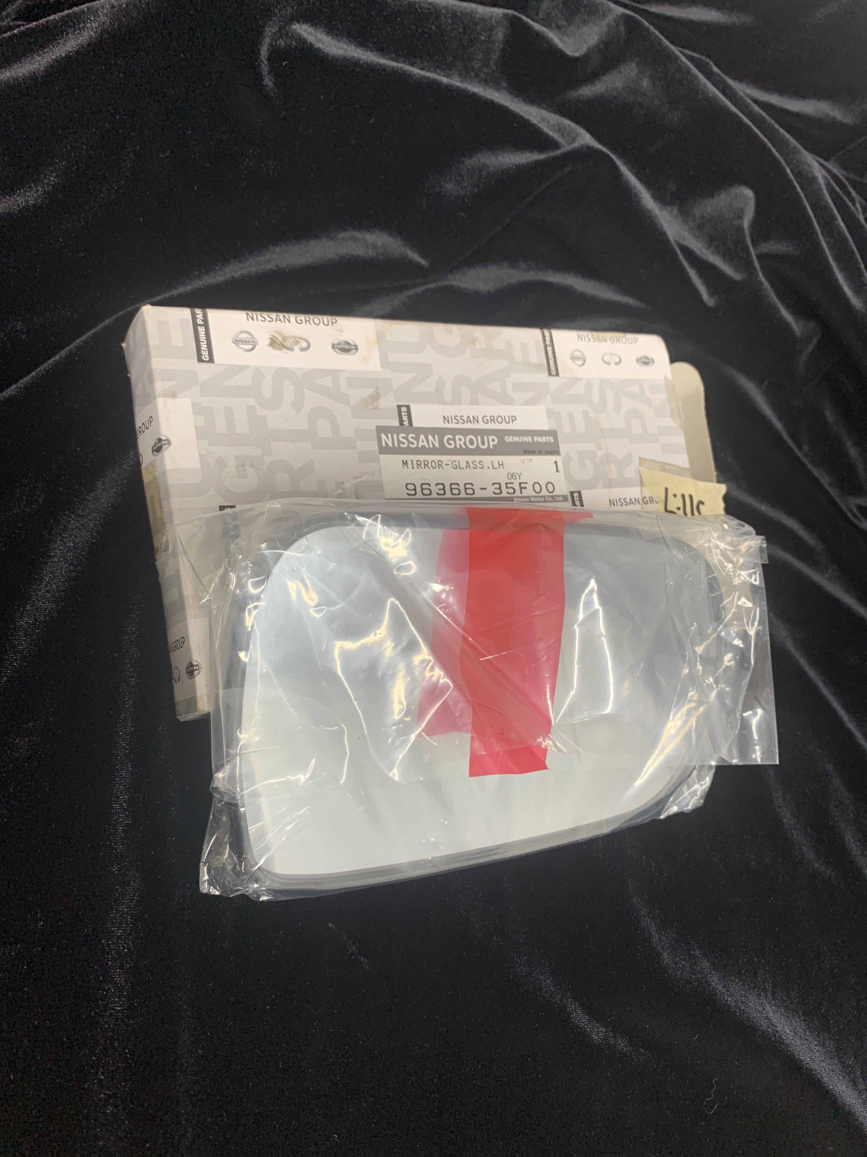 LEFT Wing Mirror Glass R32 GT-R *GENUINE Nissan