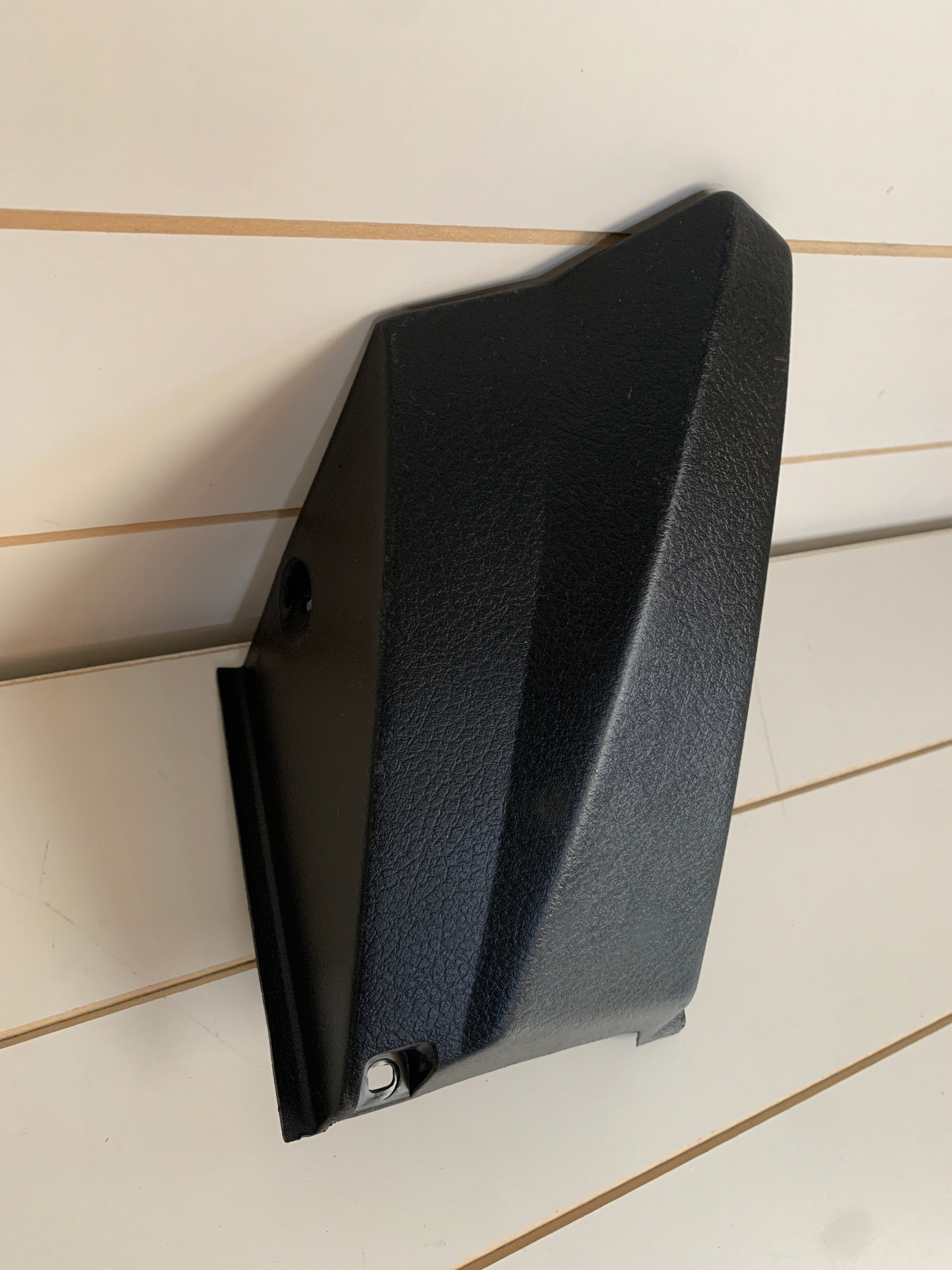 Lower Dash Panel (L) R32