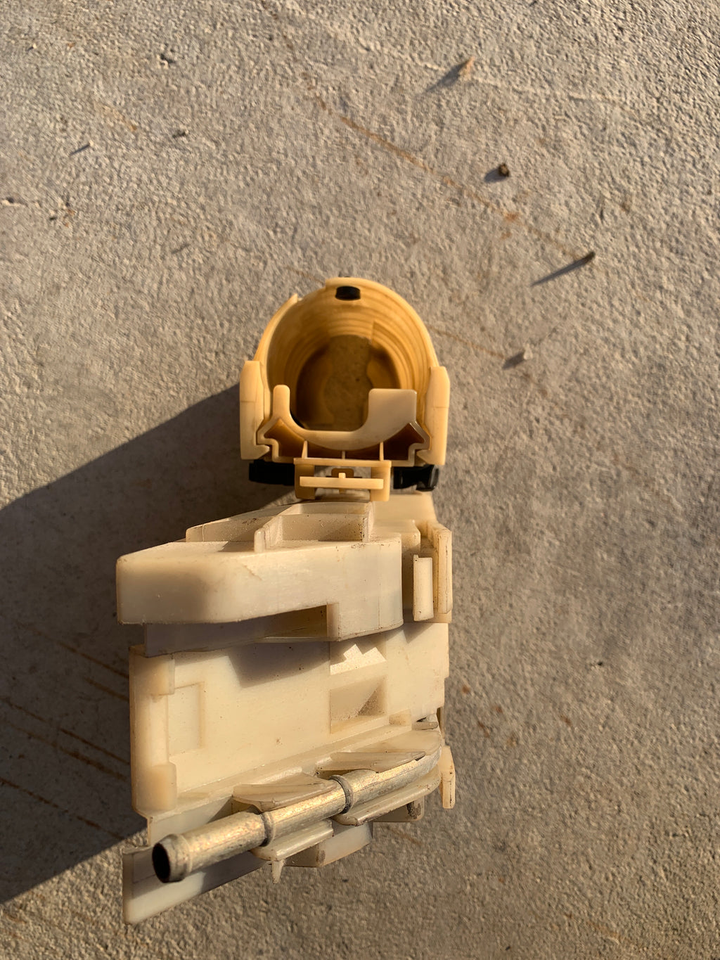 Fuel Pump Cradle, R32 GTR