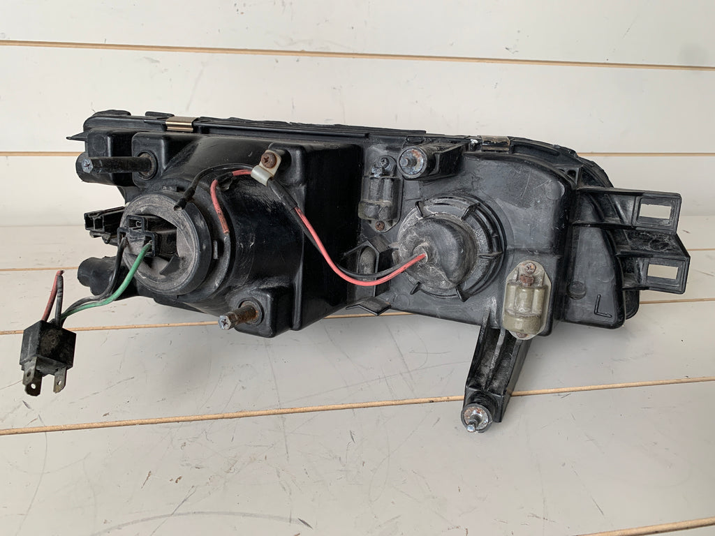 LEFT Head Light, R32