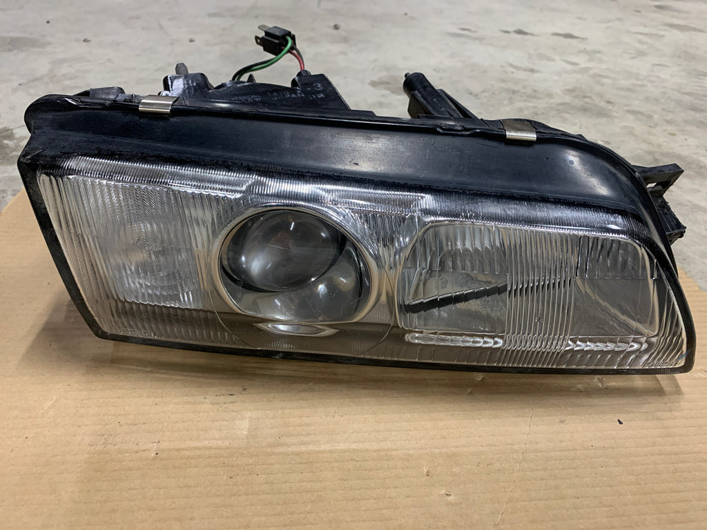 RIGHT Head Light ICHIKOH, R32