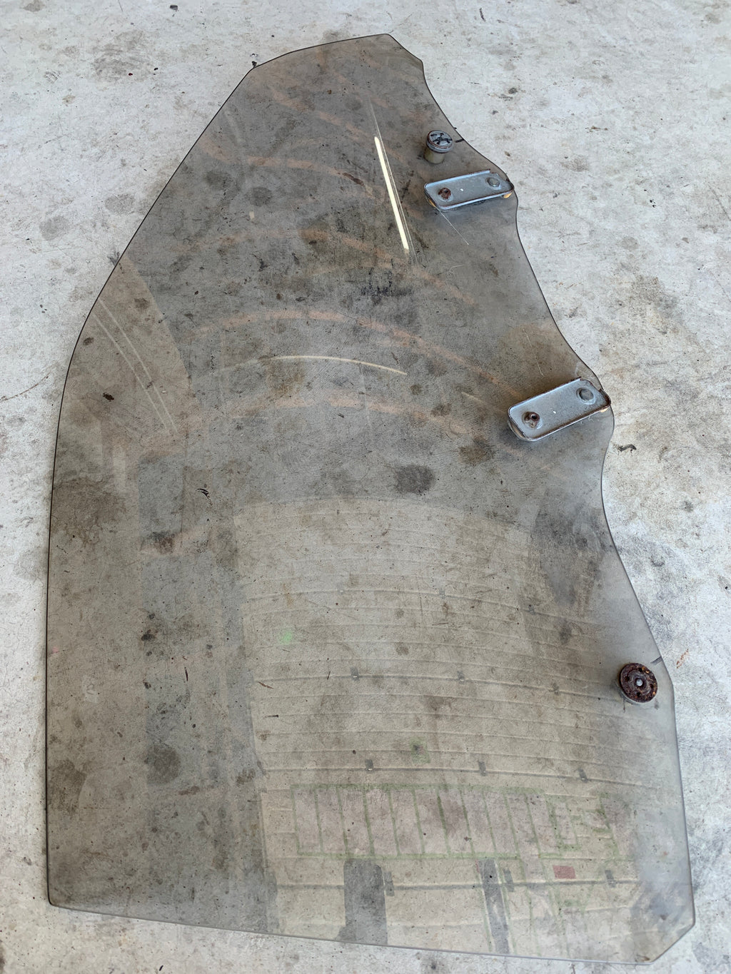 RIGHT Door Glass, R32 2dr