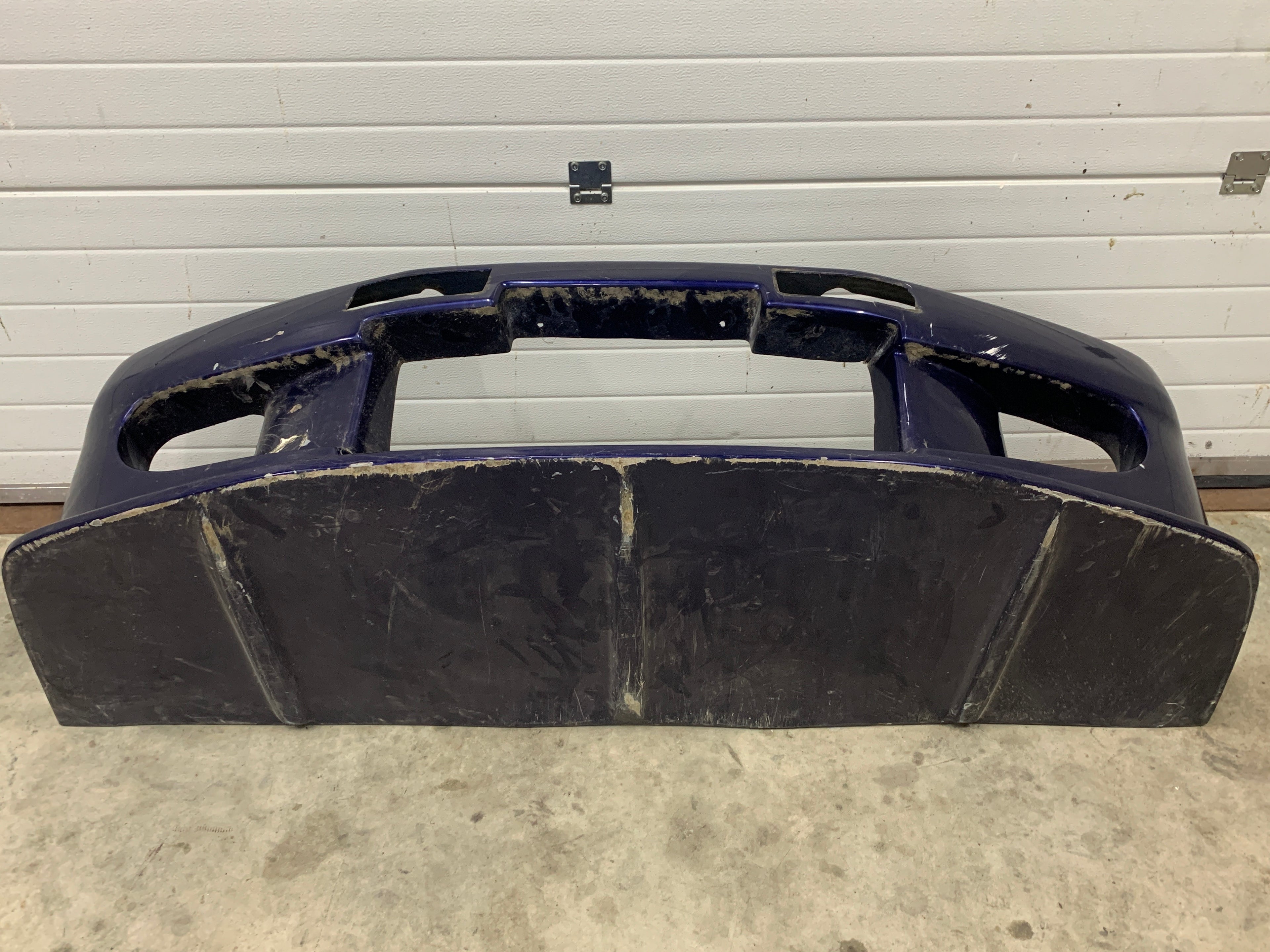 Front Bumper, R32