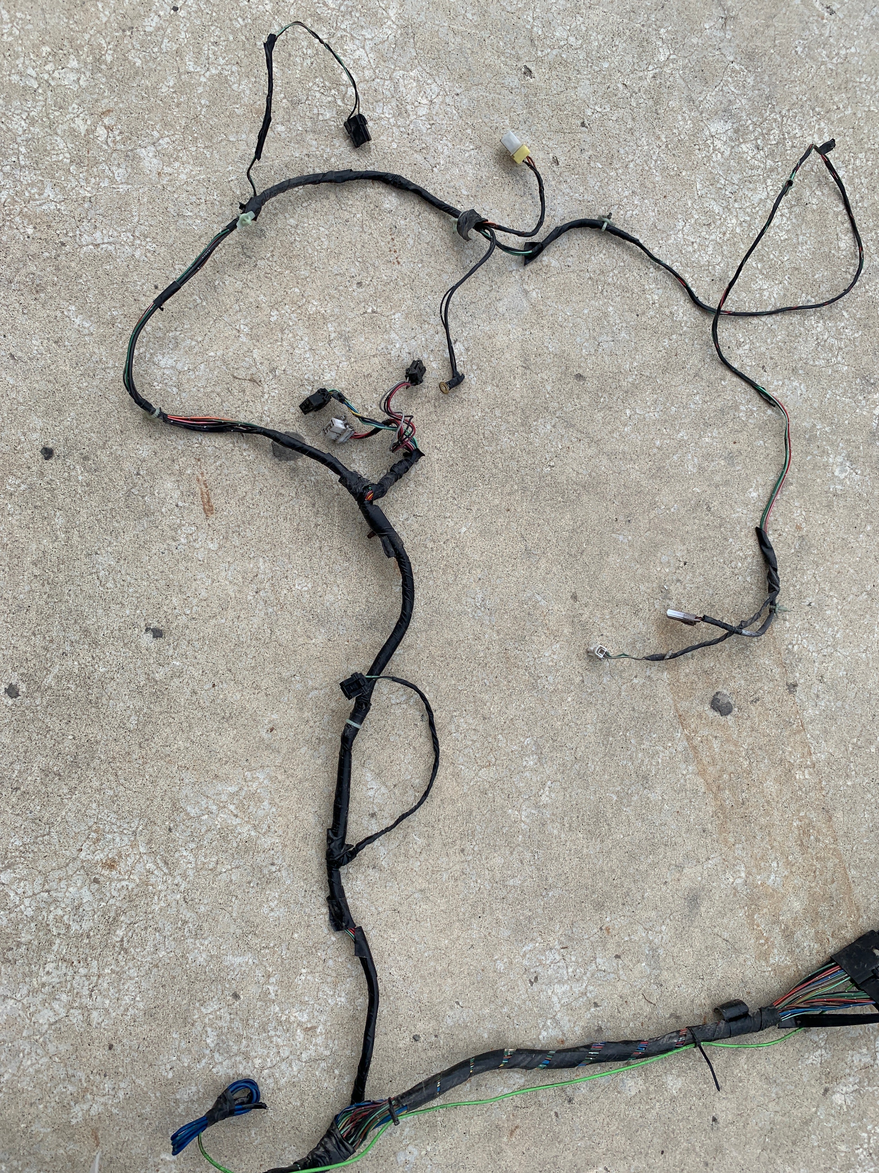 Interior Body Loom *Parts , R32 RWD