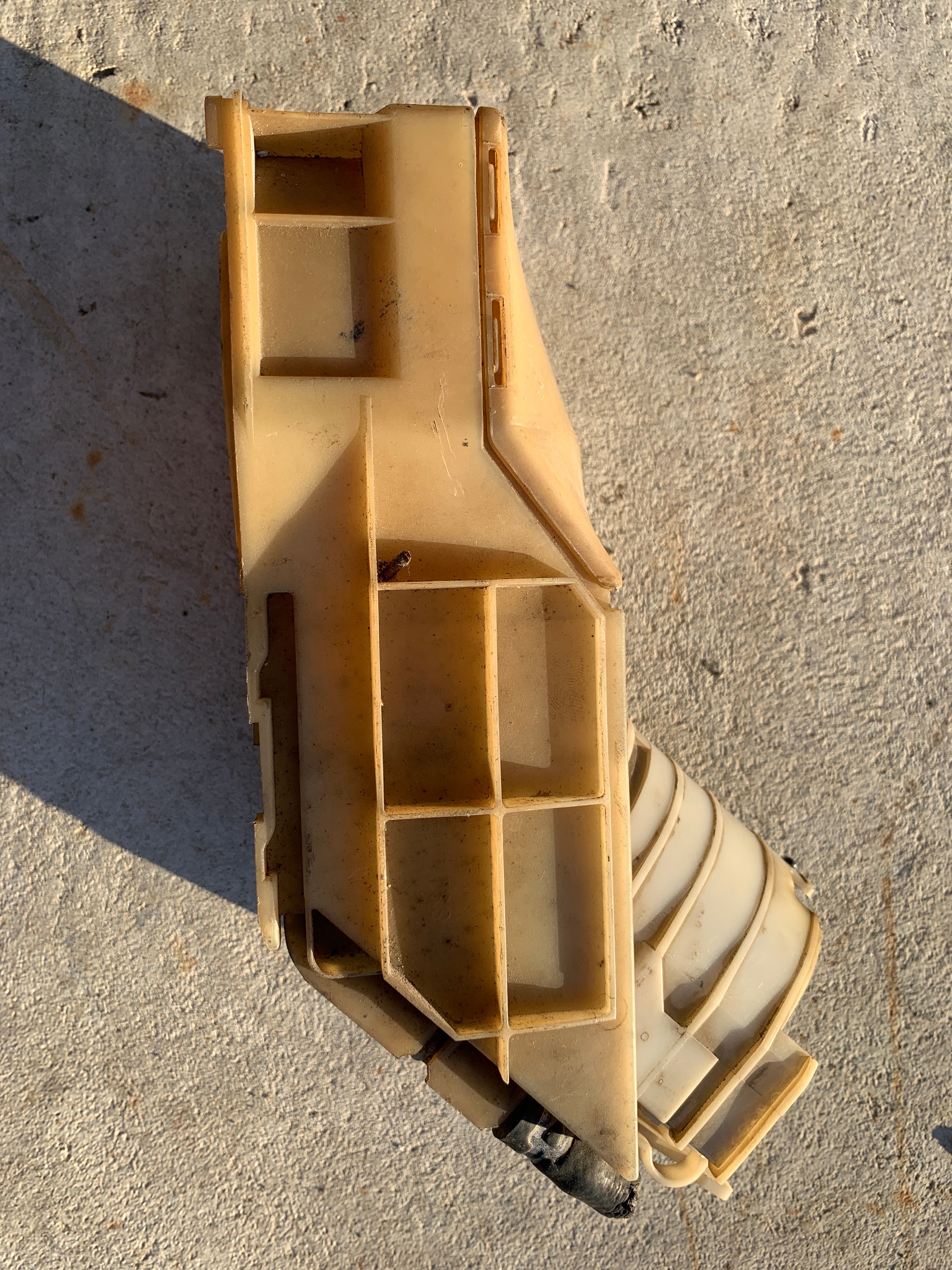 Fuel Pump Cradle, R32 GTR