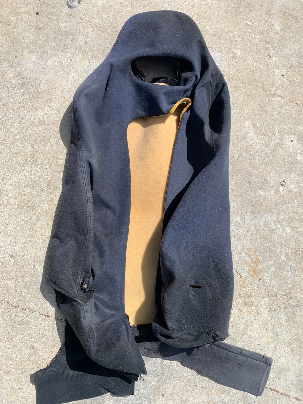 *Damaged Drivers Seat Upholstery, R32 GTR