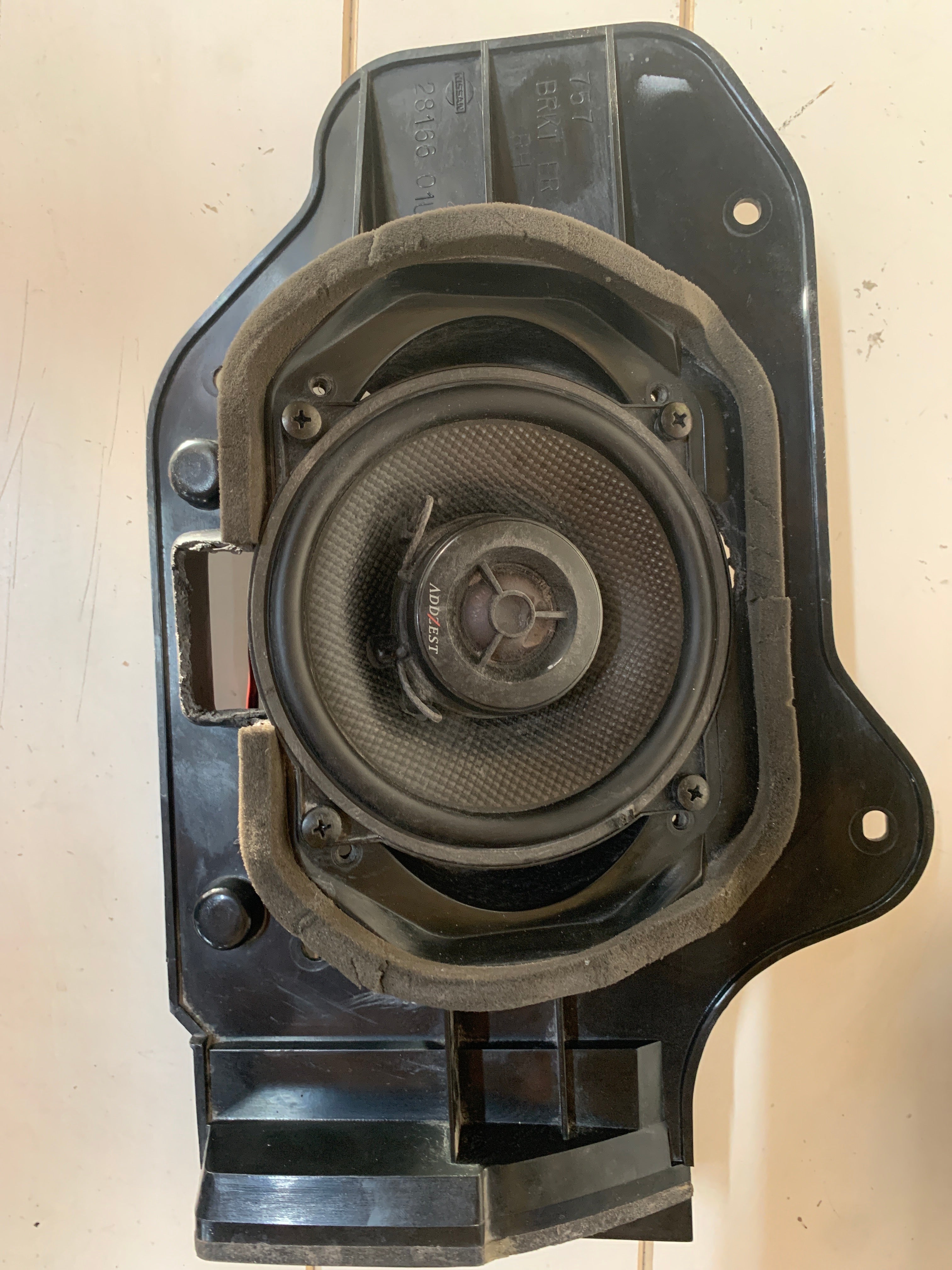 Front Speakers + Holders, R32