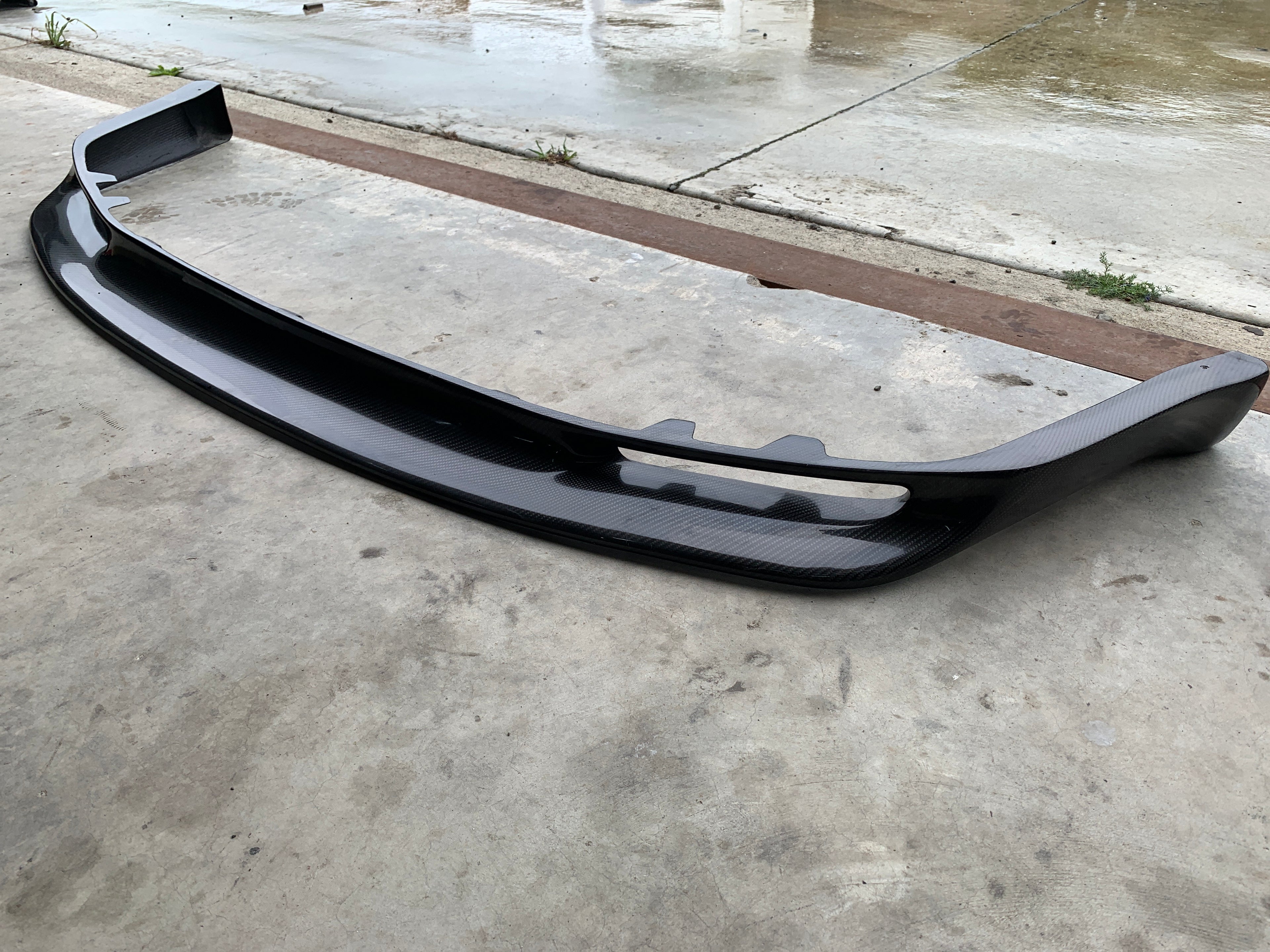 NEW Carbon Fibre Front Lip, R32