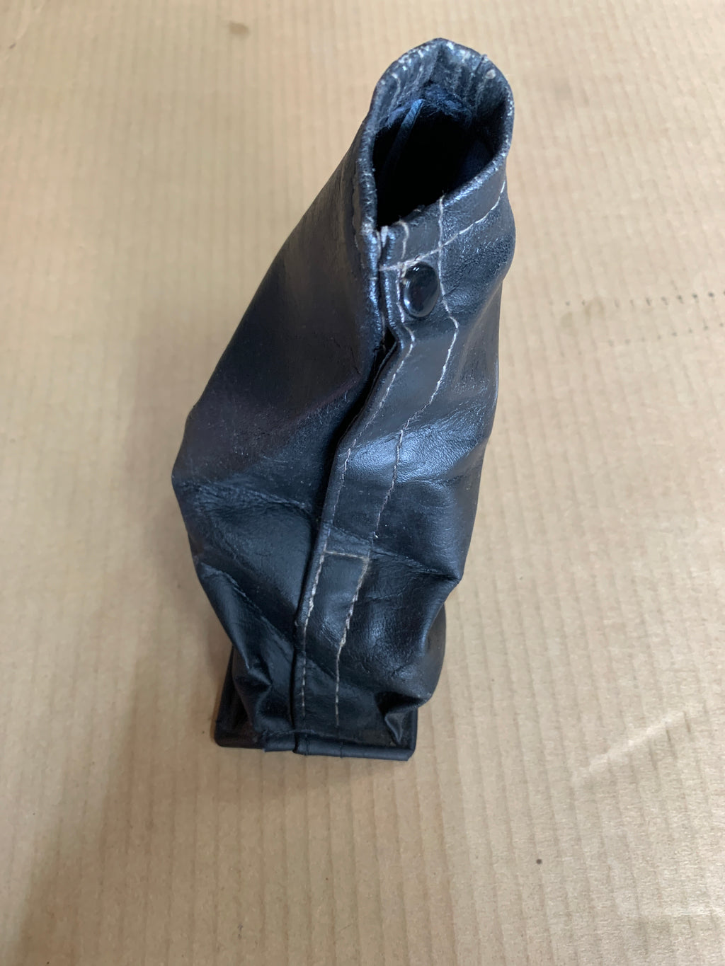 Hand Brake Boot, R32