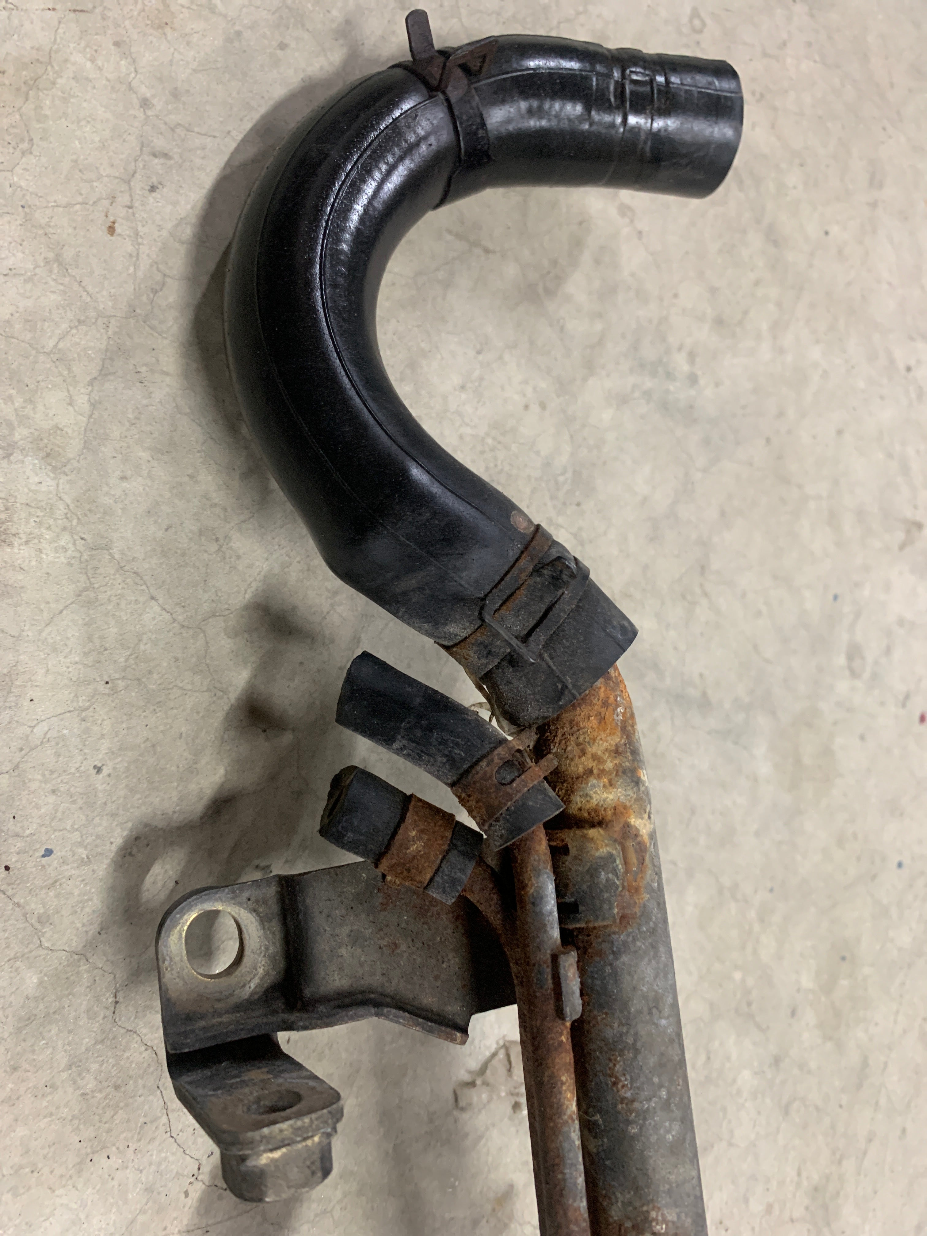 Heater Pipe, R32 GTR