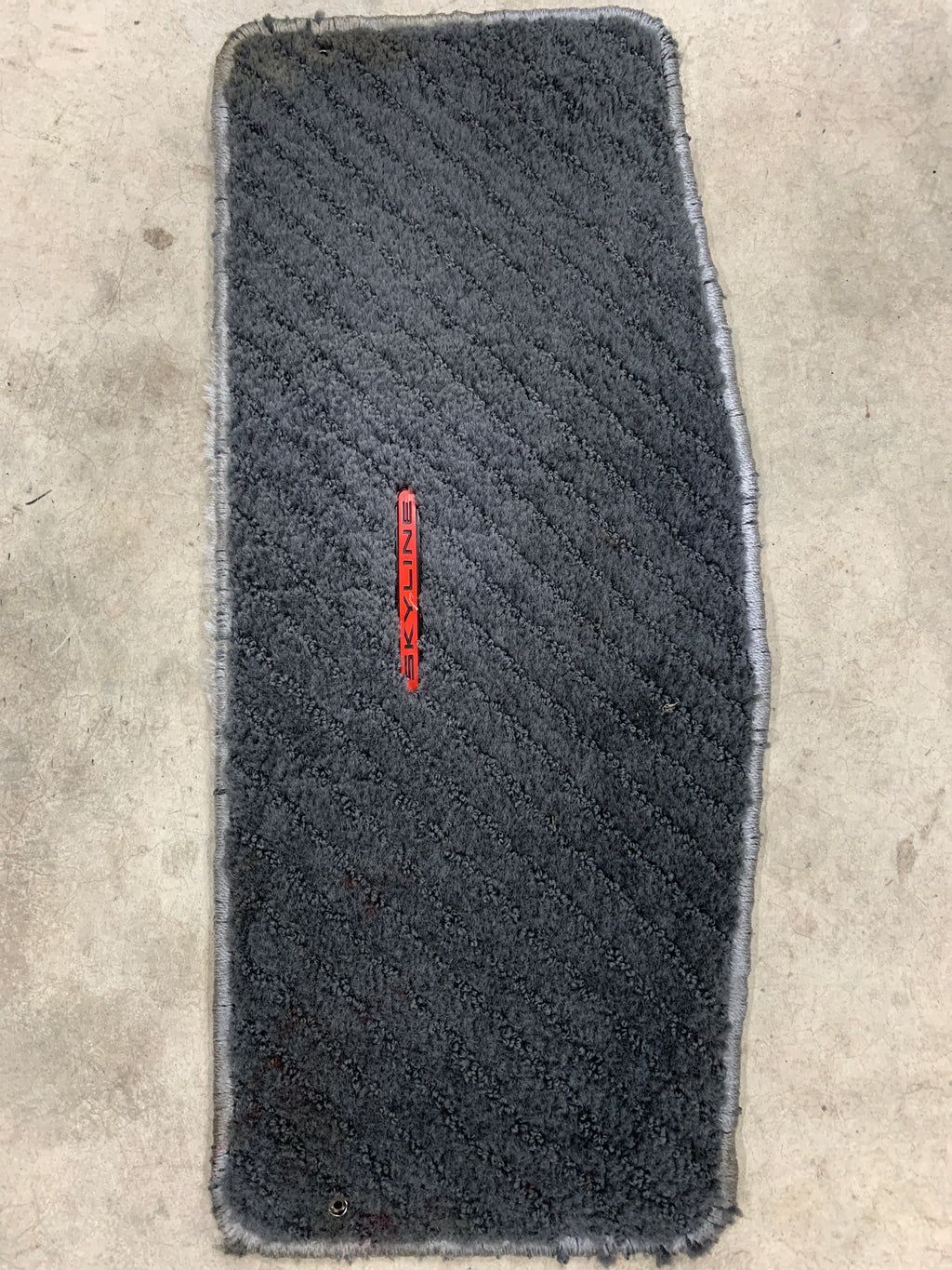 Rear Center Mat, R32
