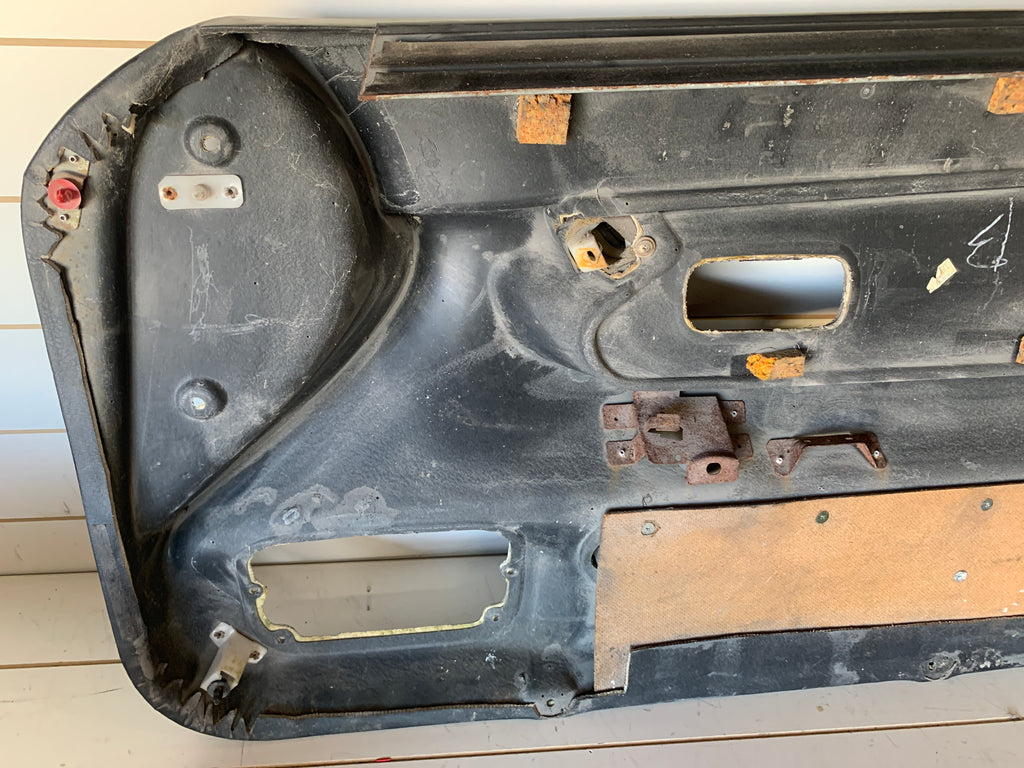 LEFT Door Card, R32