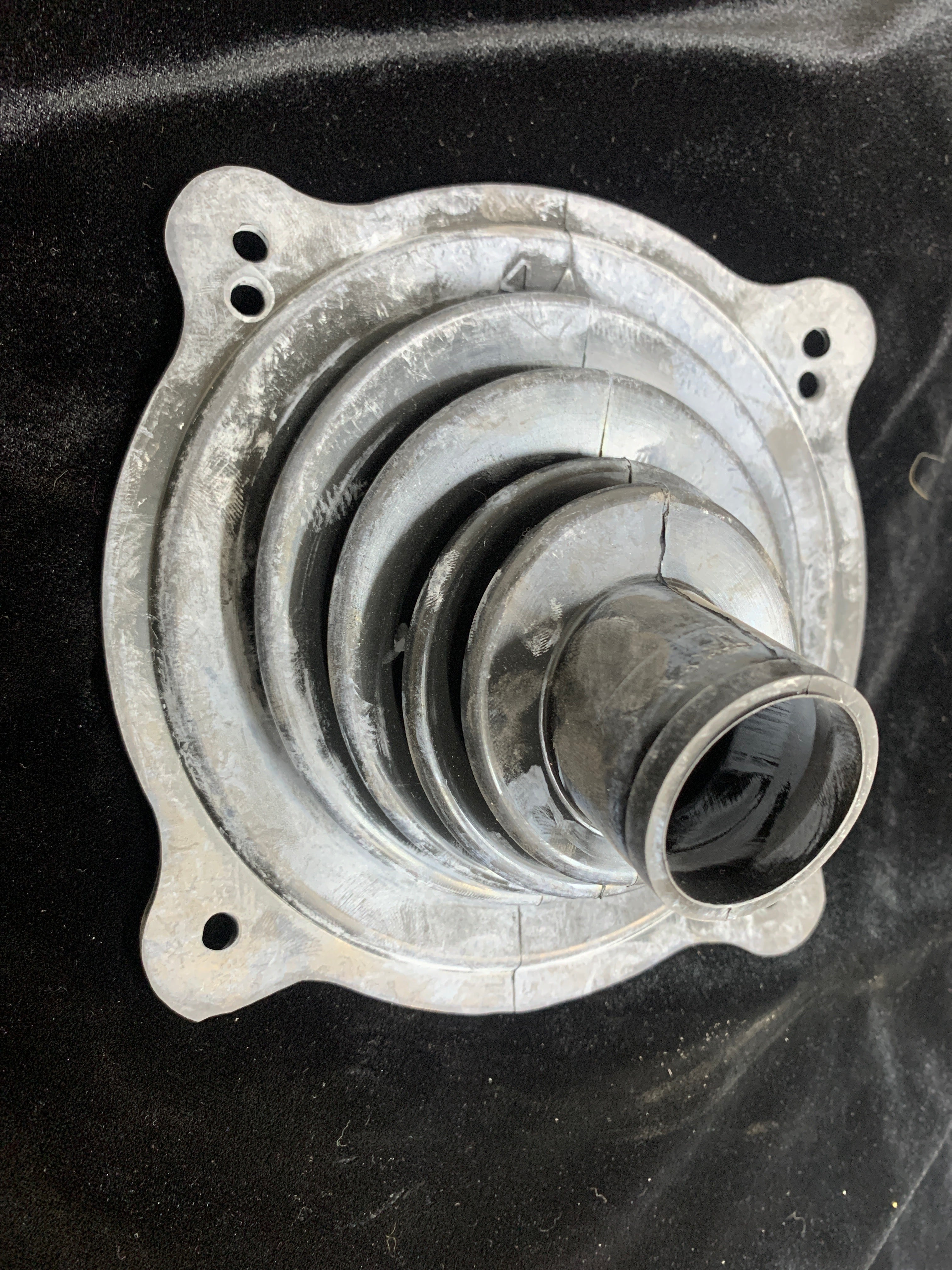 Upper Gear Shifter Rubber Boot R32/33/34 *GENUINE