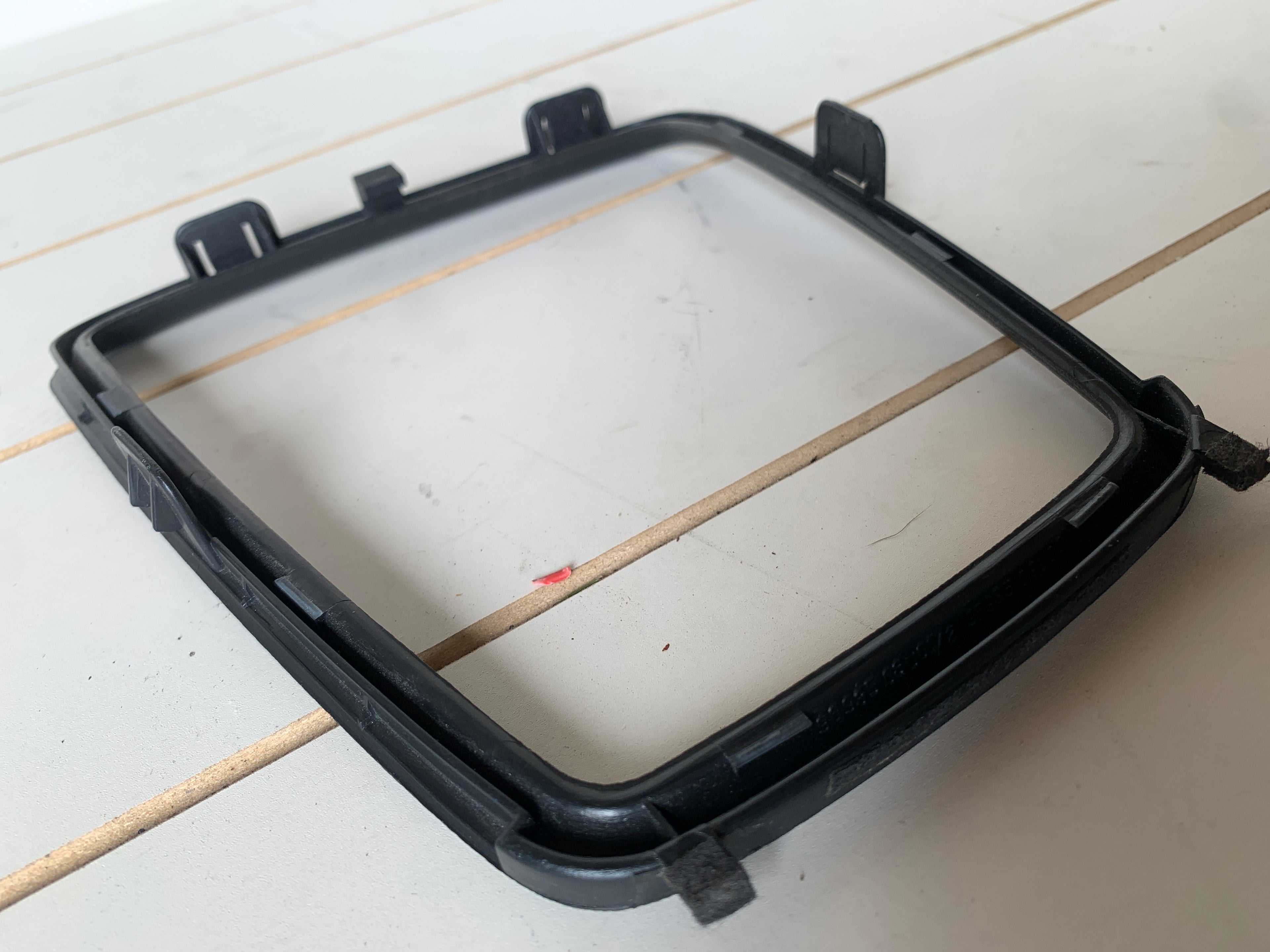 Gear Shifter Trim (damaged), R32