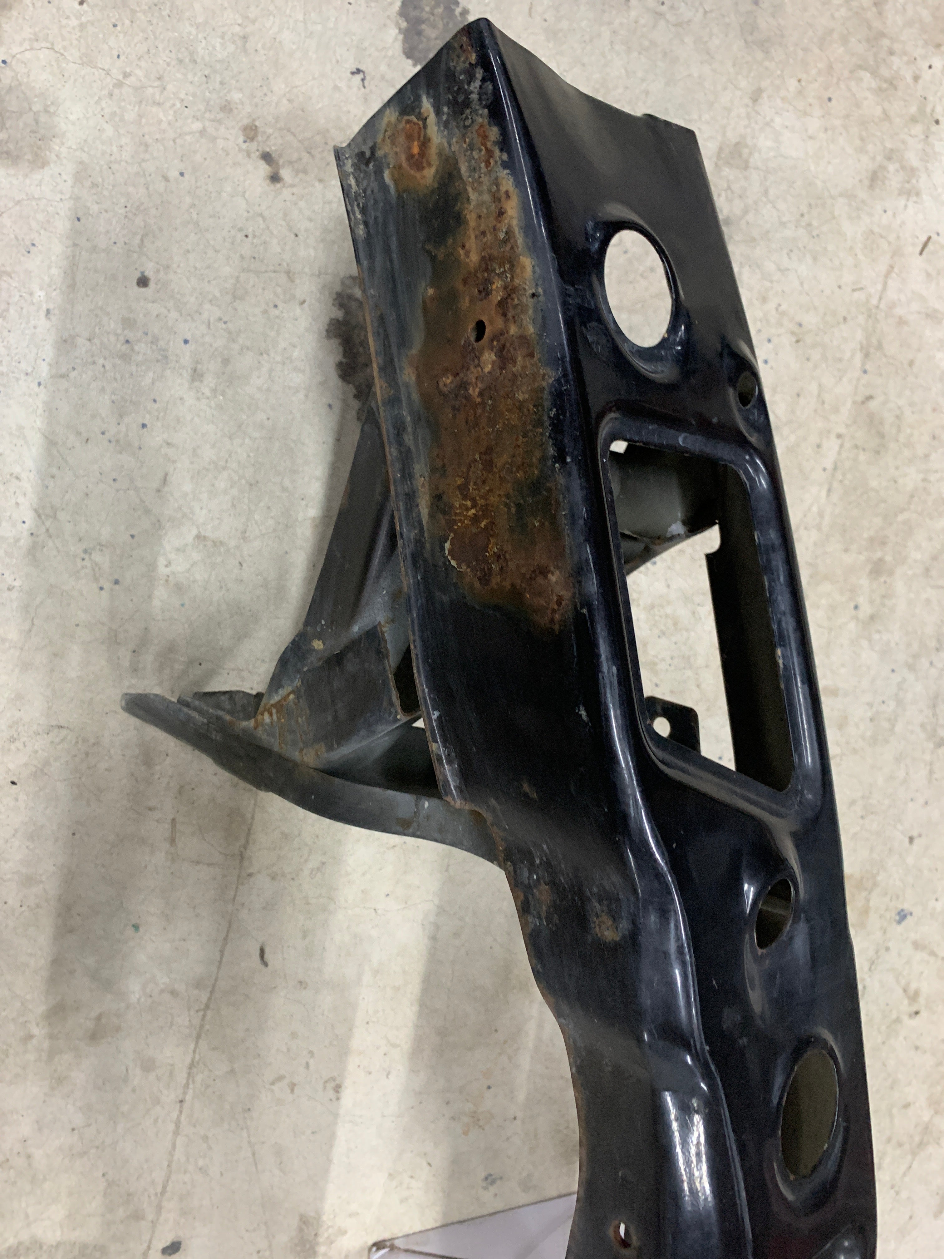 Front Bumper Iron, R32 GTR