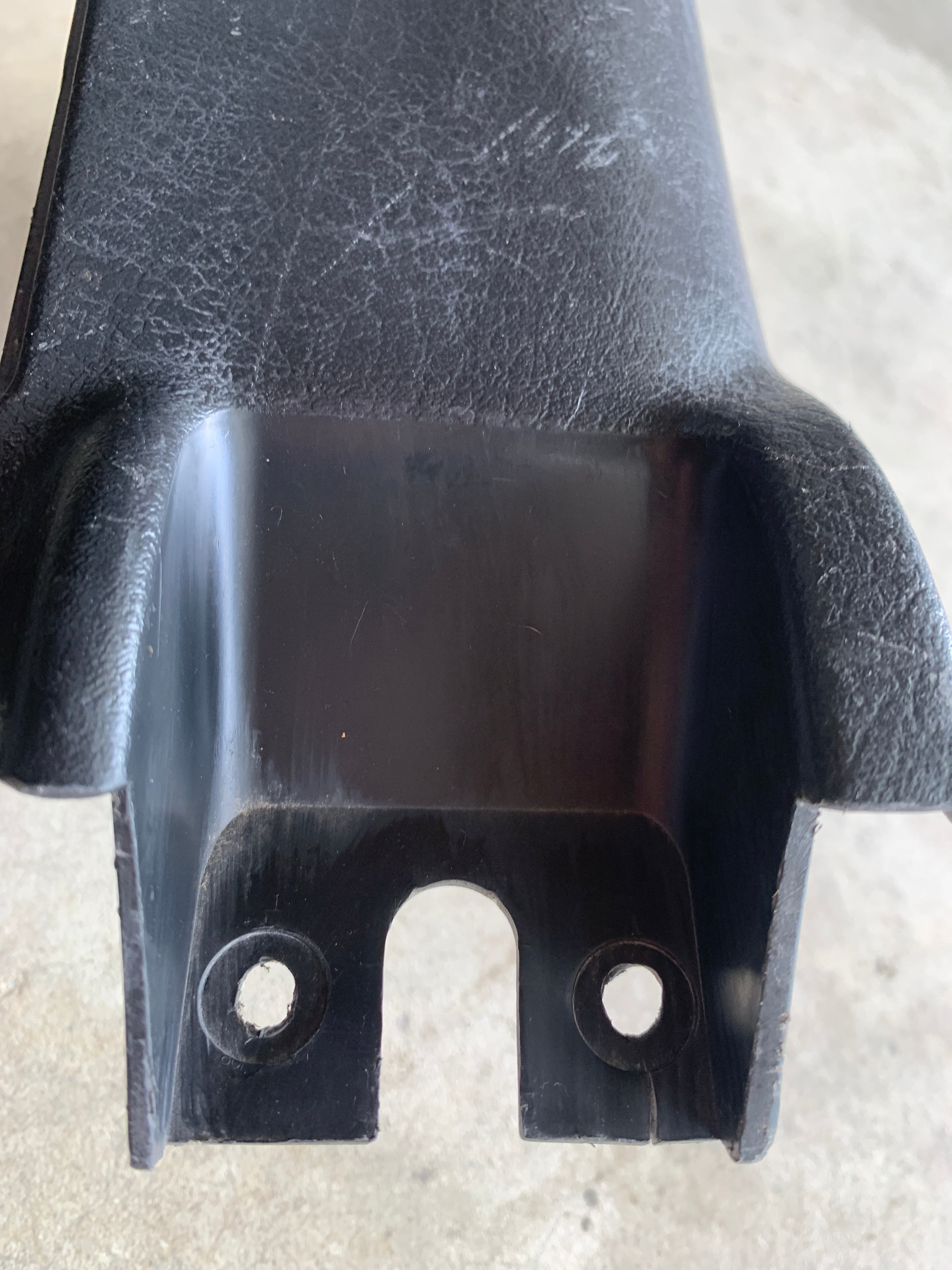 Lower Dash Panel, R32