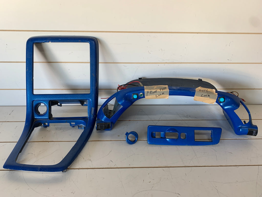 BLUE Stereo, Dash & Window Switch Trims, R32