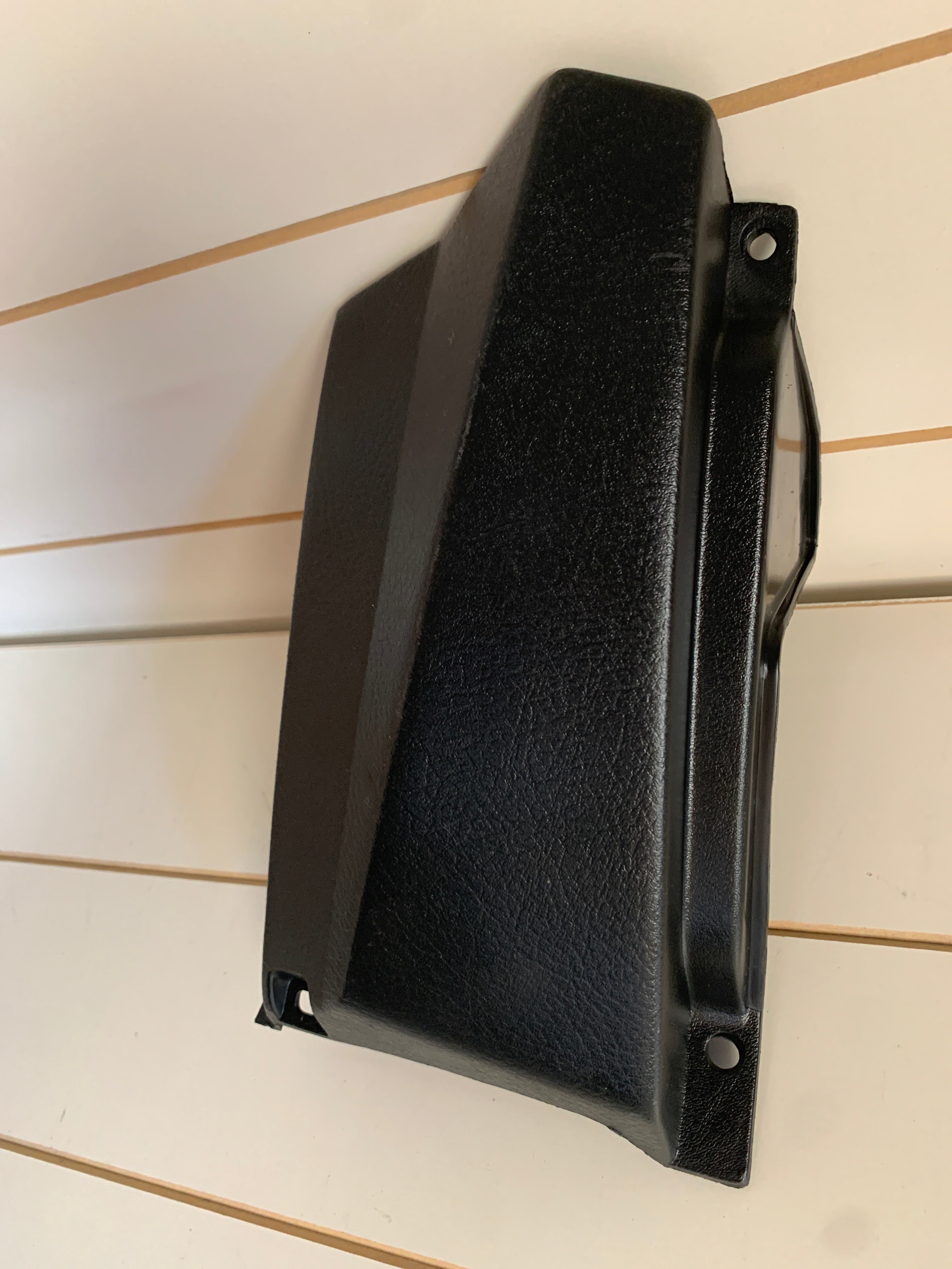 Lower Dash Panel (L) R32