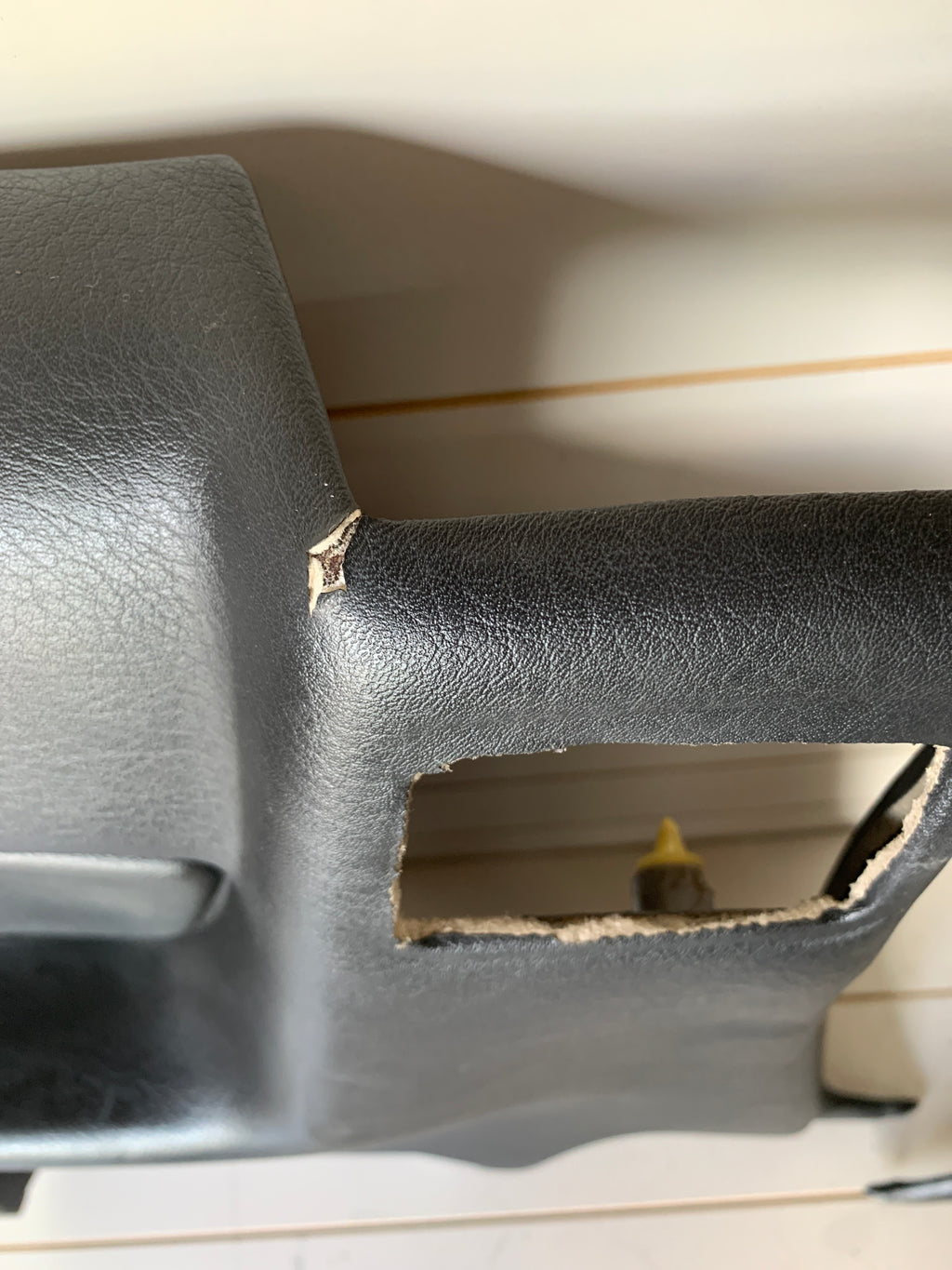 PAIR Lower 1/4 Trim, R32 Coupe