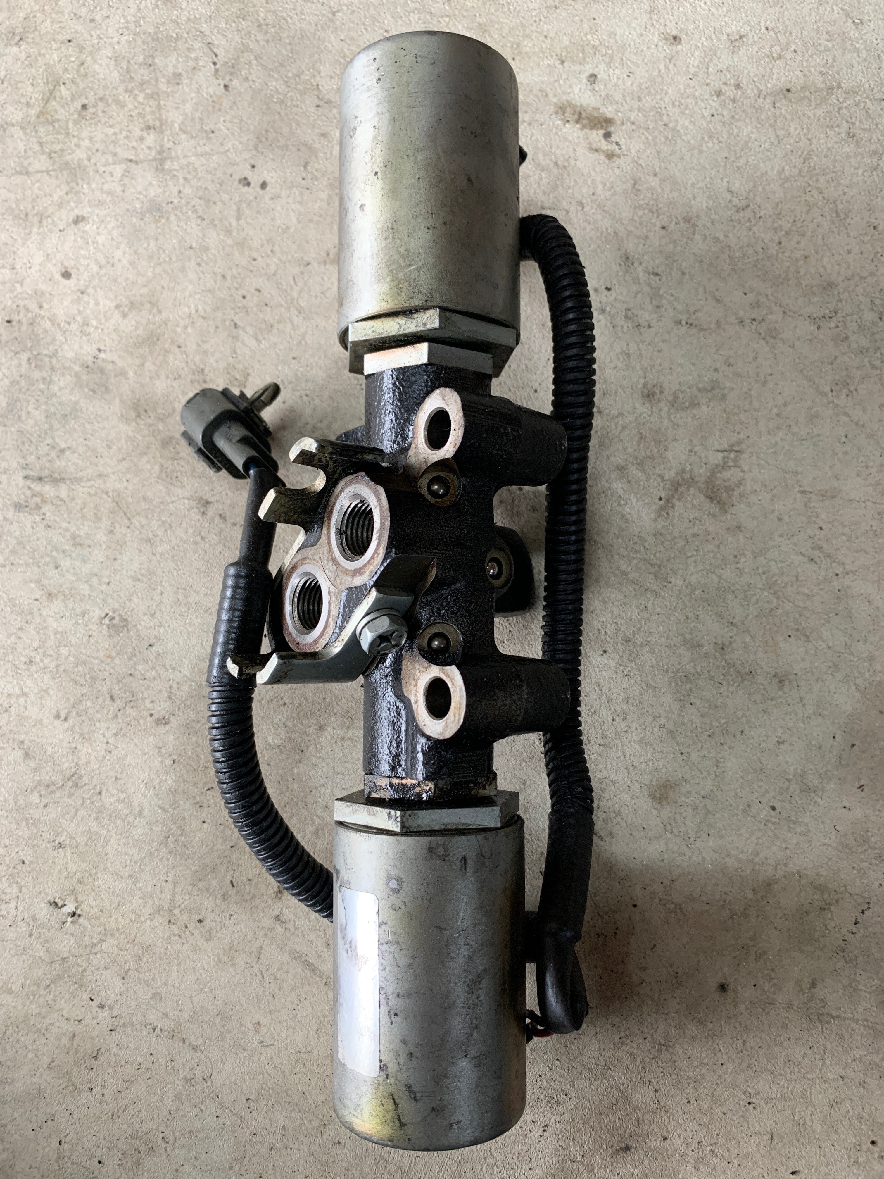 Hicas Pressure Pump Valve Unit,  R32 GTR