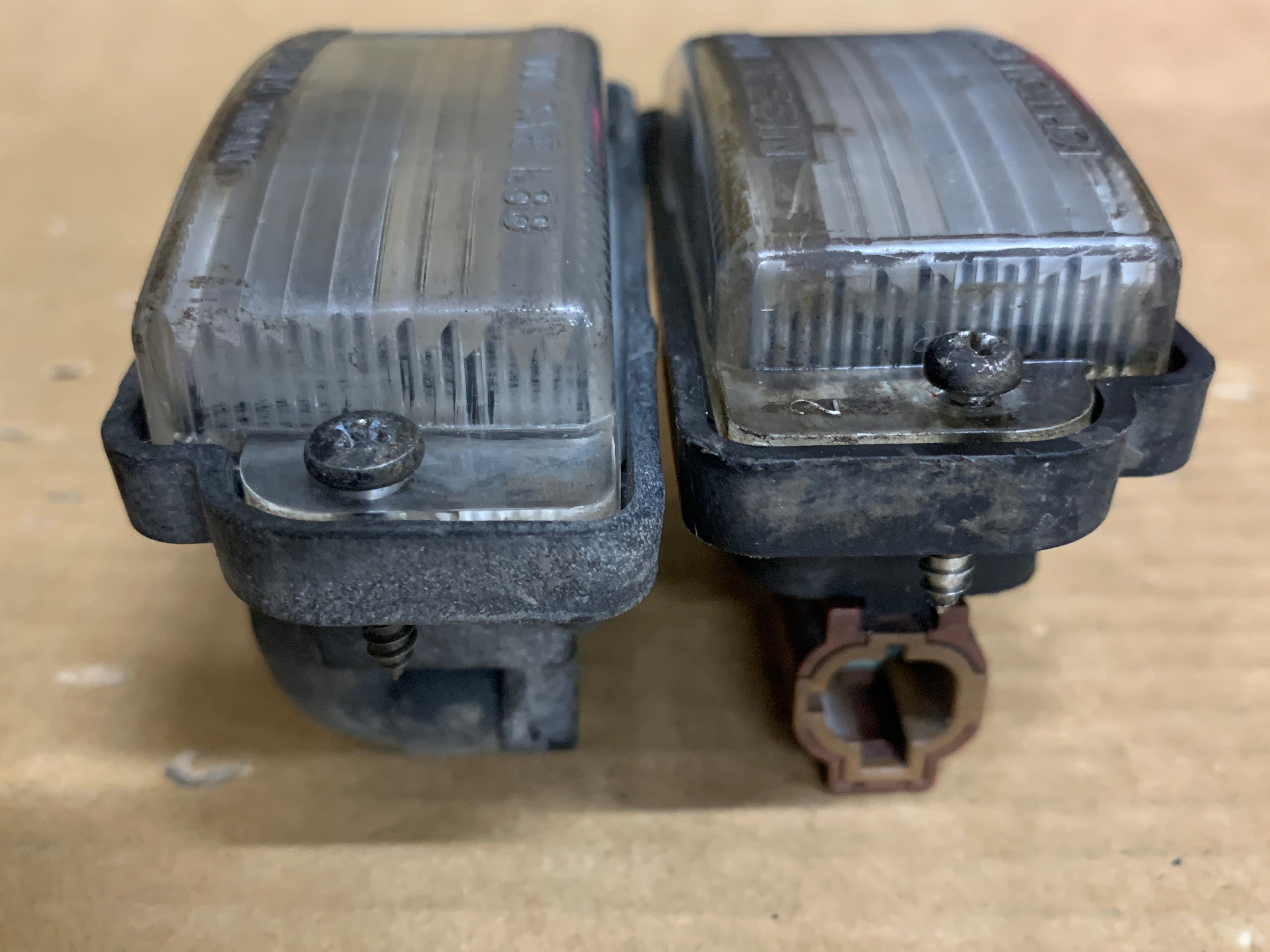 Number Plate Lights, R32