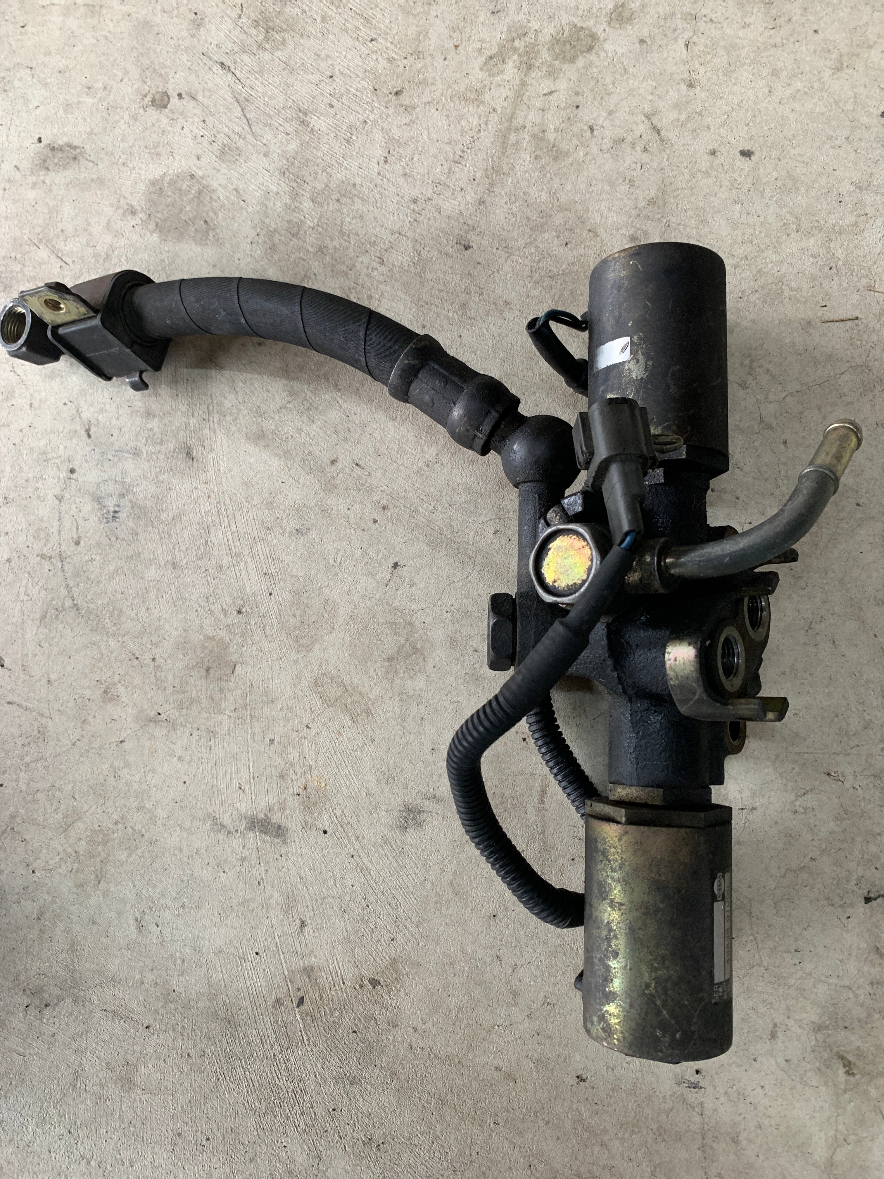 Hicas Pressure Pump Valve Unit,  R32 GTR