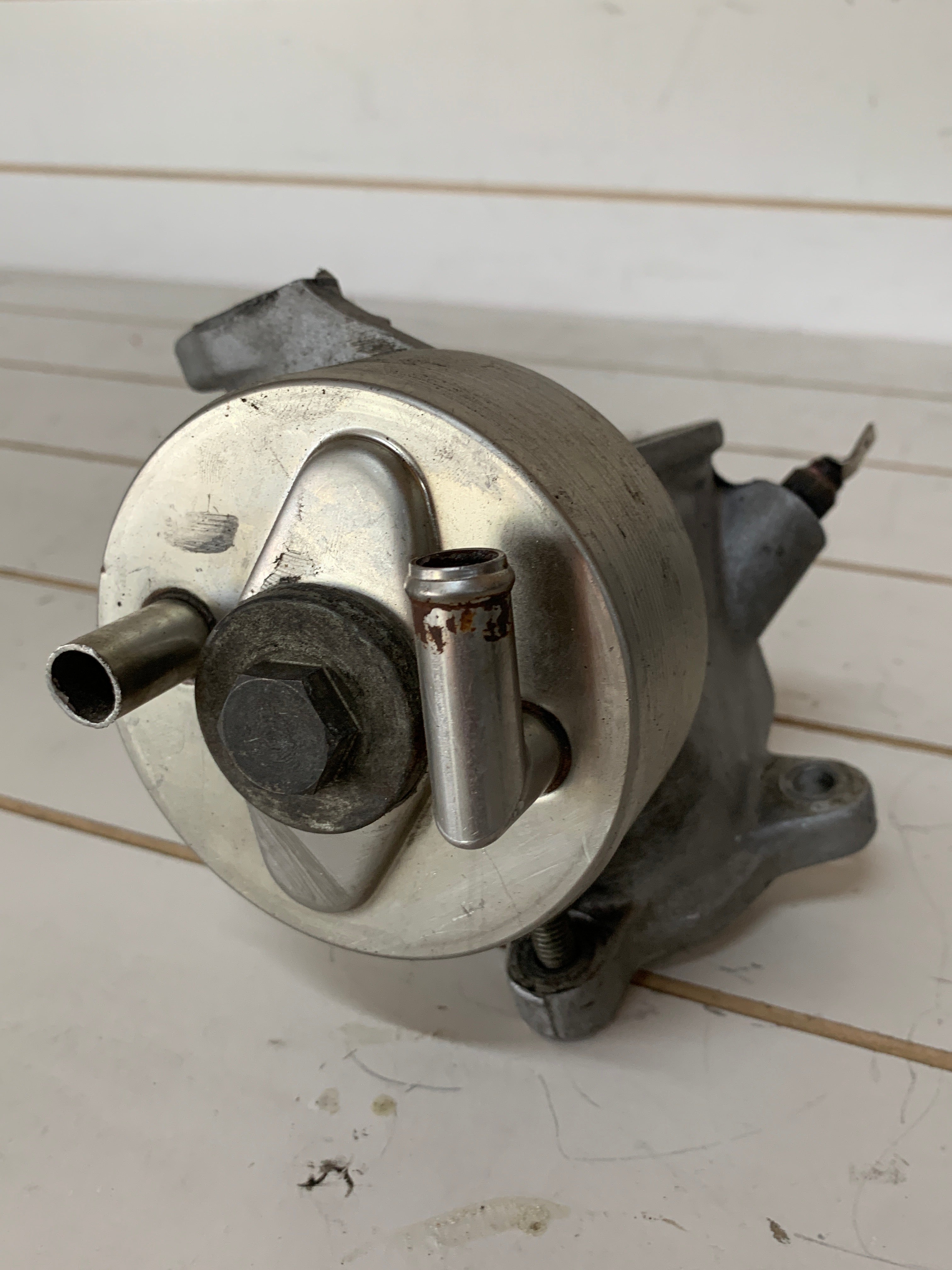 Oil Filter Housing w/ots, R32 GTR