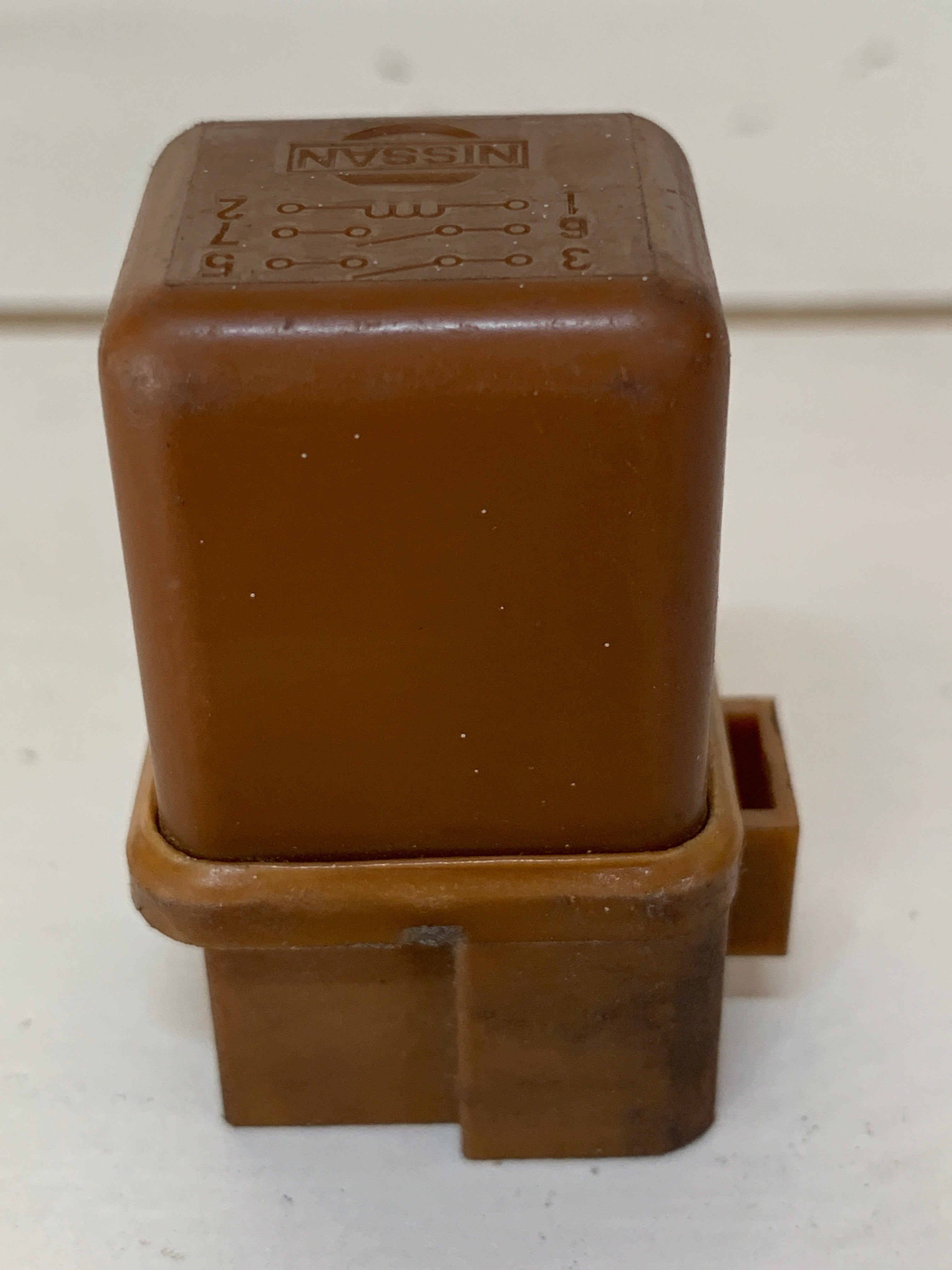 Common BROWN 12v Relay, R32