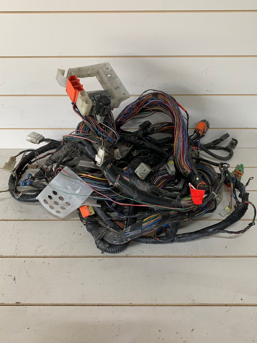 Interior Body Loom, R32