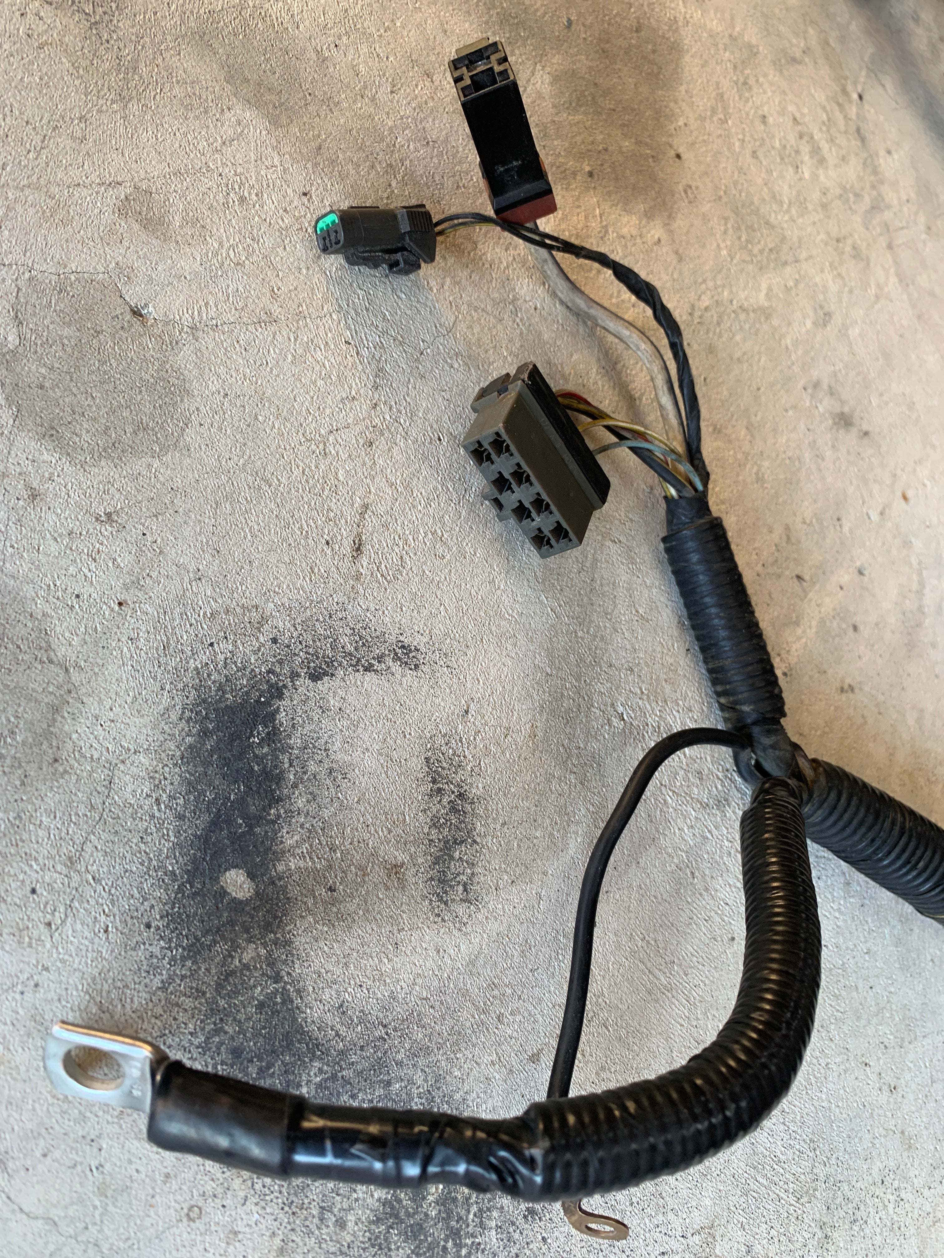 Alternator Sub Loom +, R32