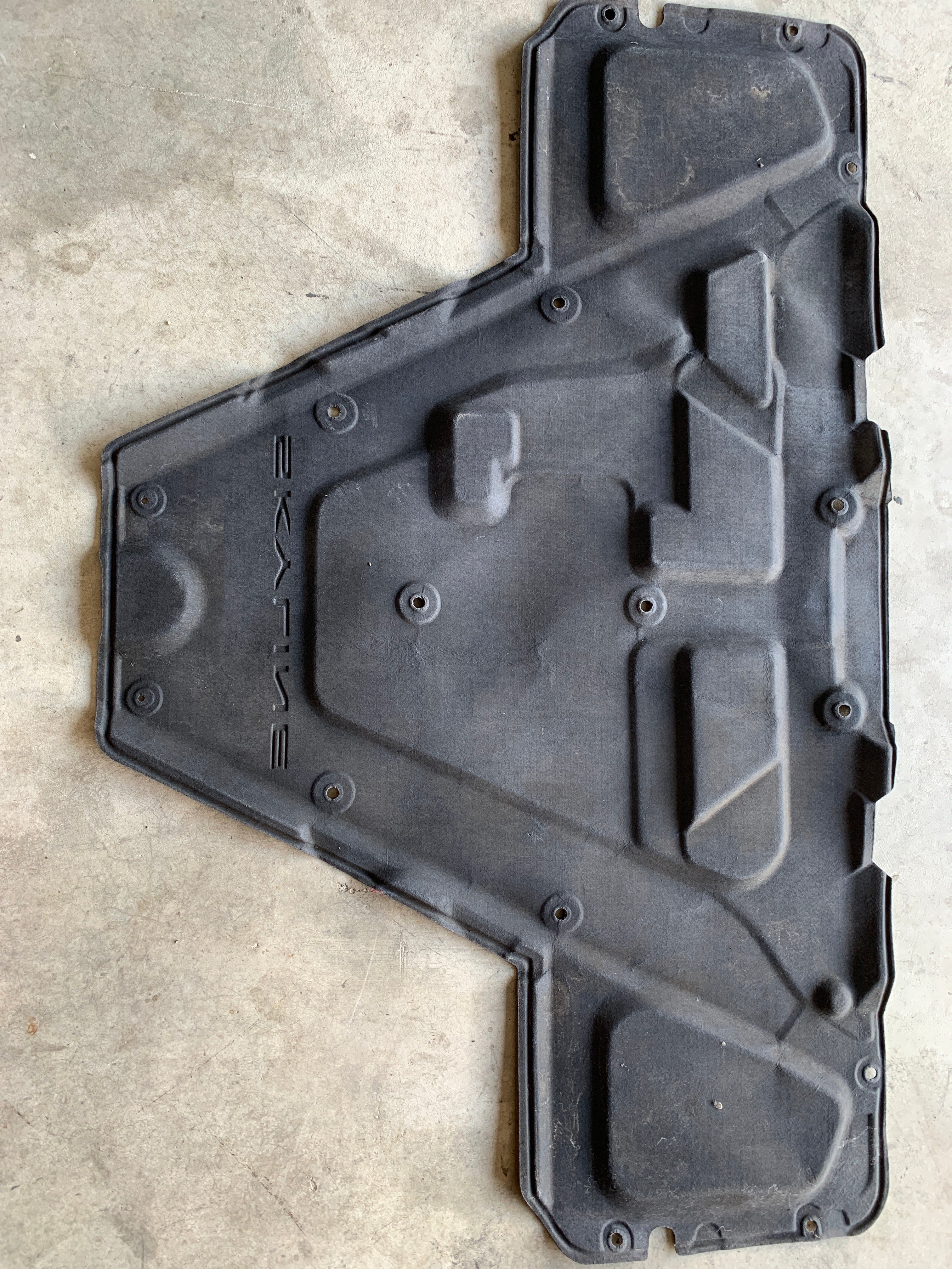 Bonnet Liner, R32