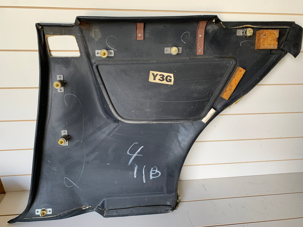 PAIR Lower 1/4 Trim, R32 Coupe
