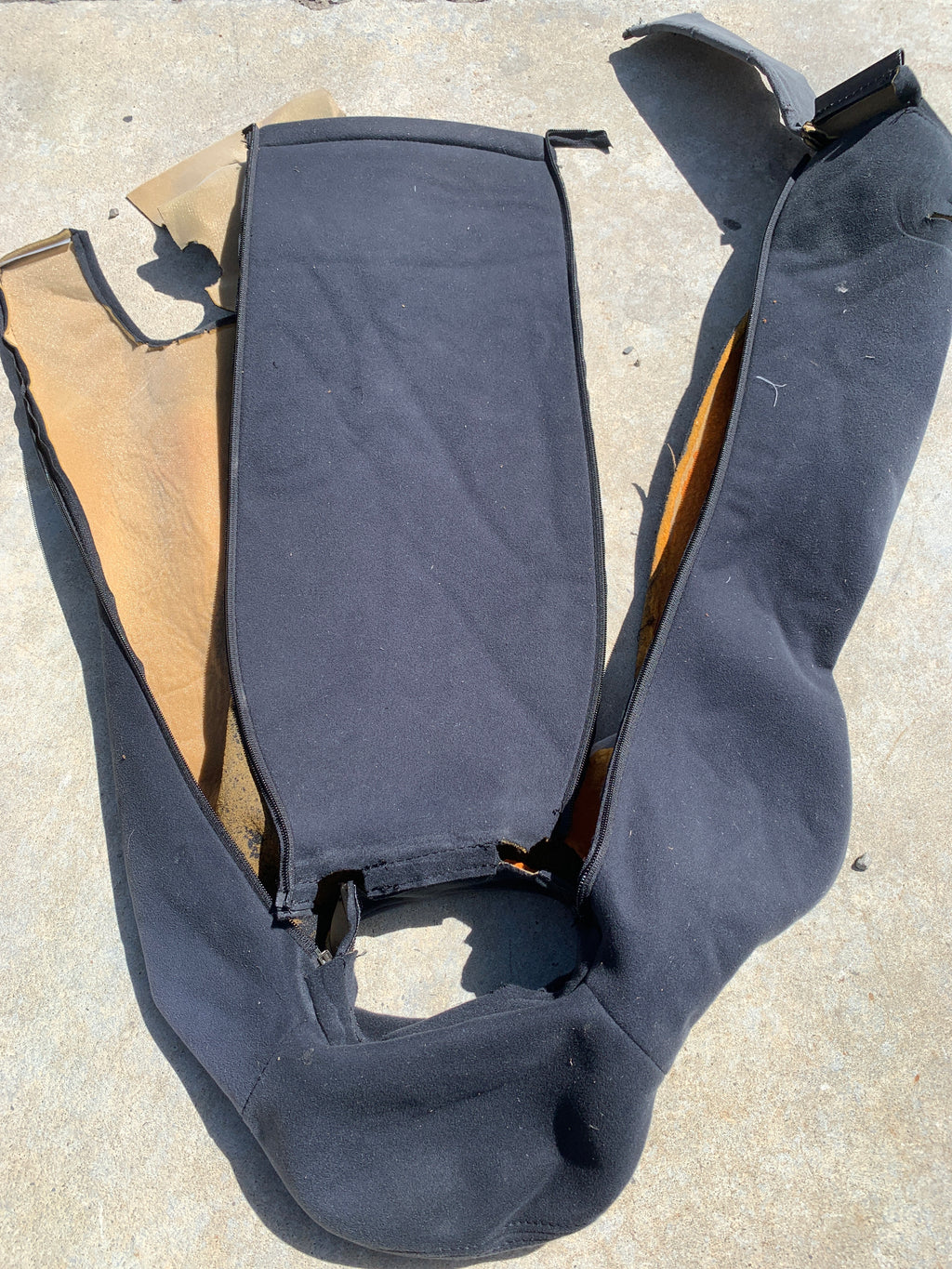 *Damaged Drivers Seat Upholstery, R32 GTR