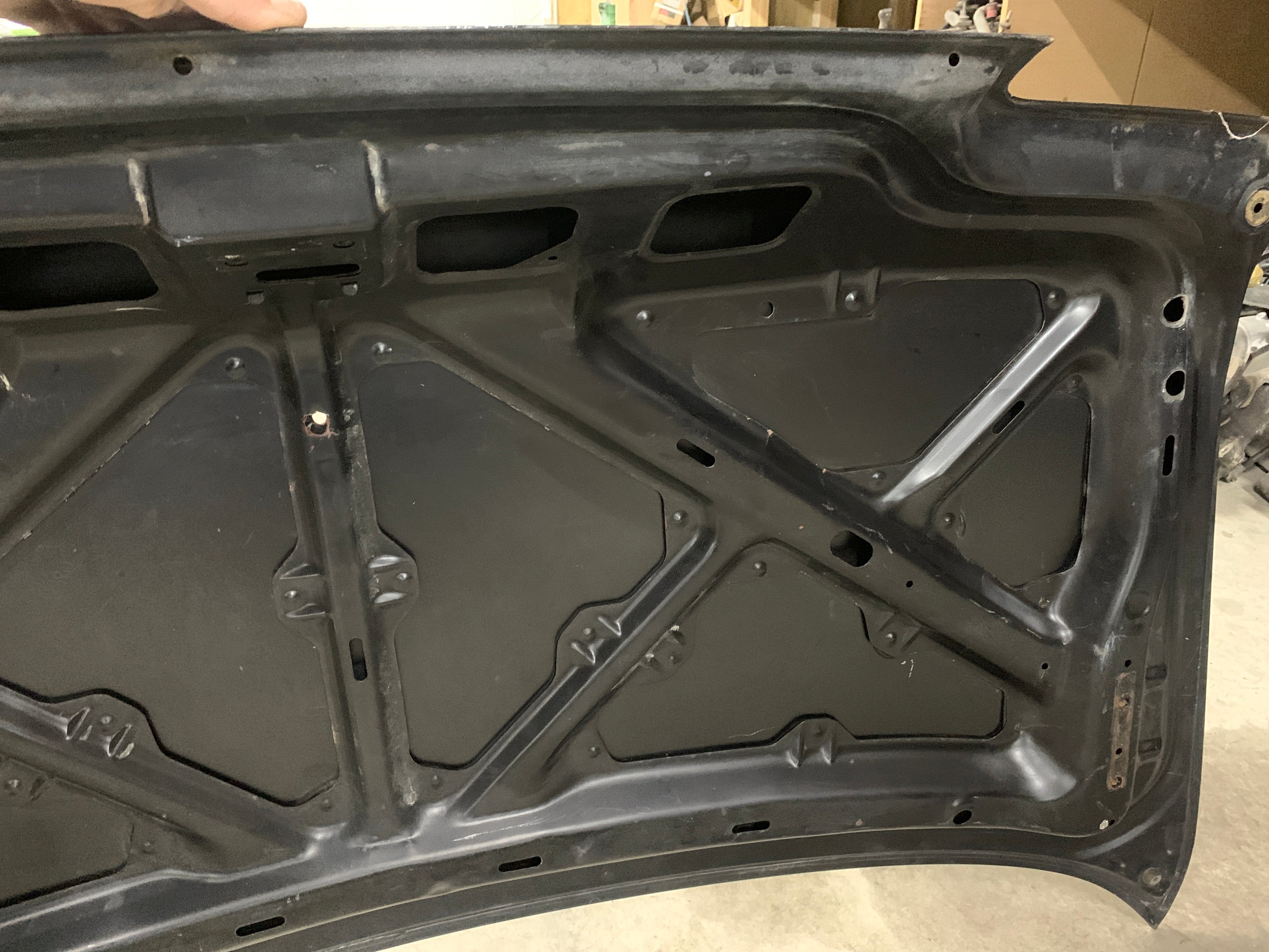 Boot Lid, R32 4-door