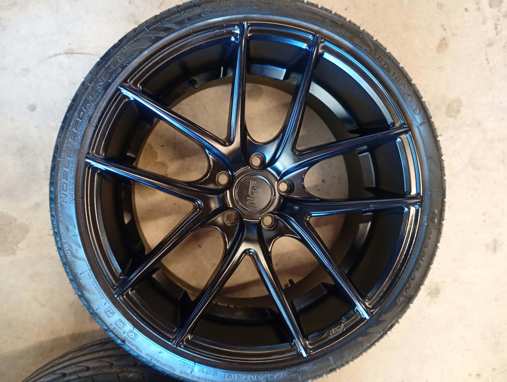 NICHE Wheels 19x10" w/Tyres 275/30