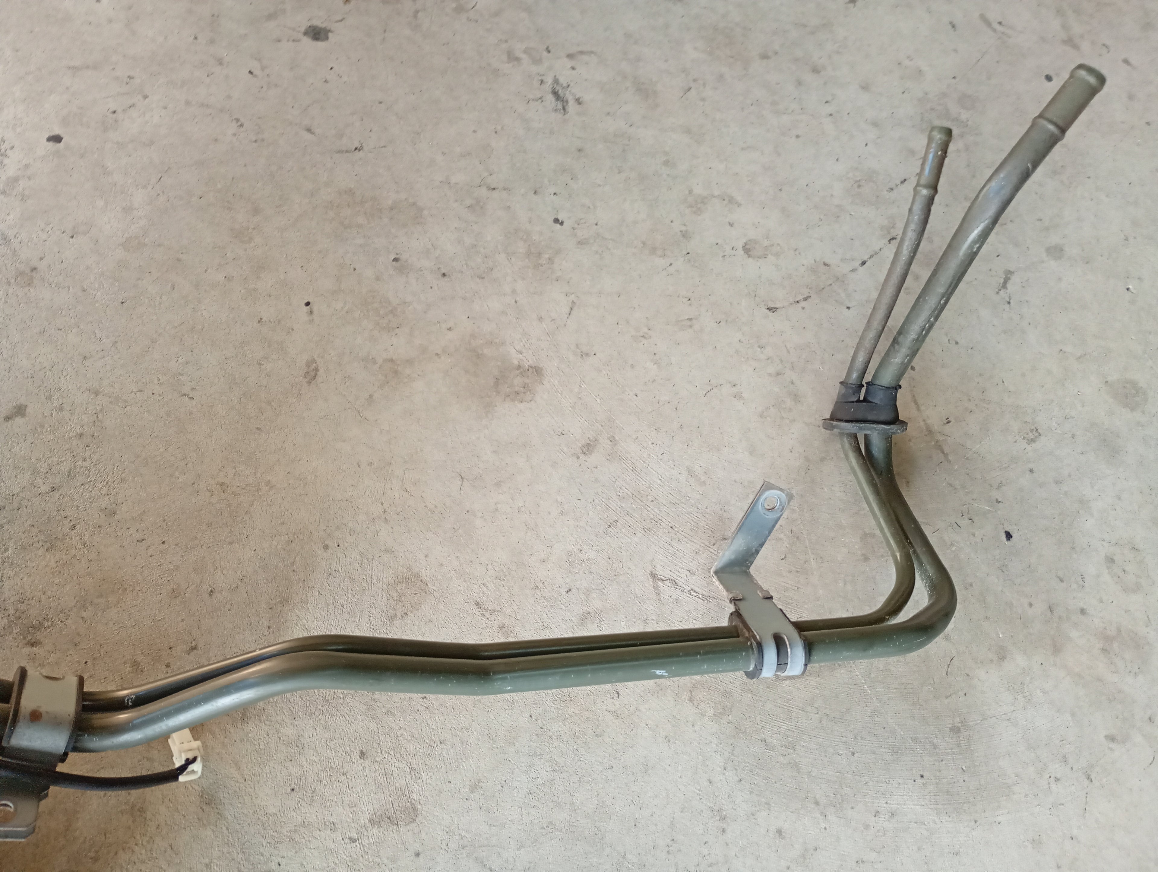 Attesa Fluid Reservoir, R32 GTR