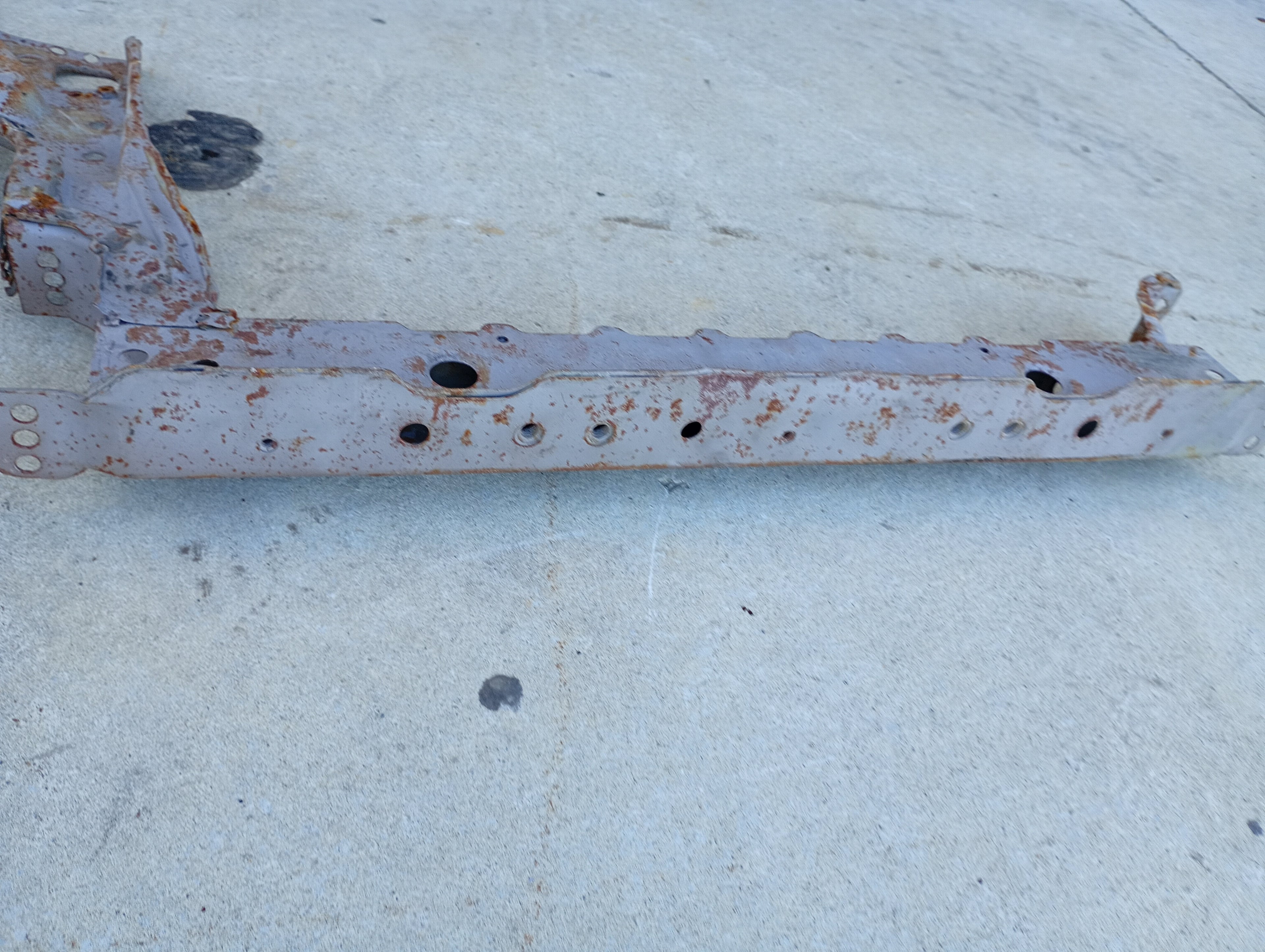 LOWER Radiator Support, R32 GTR
