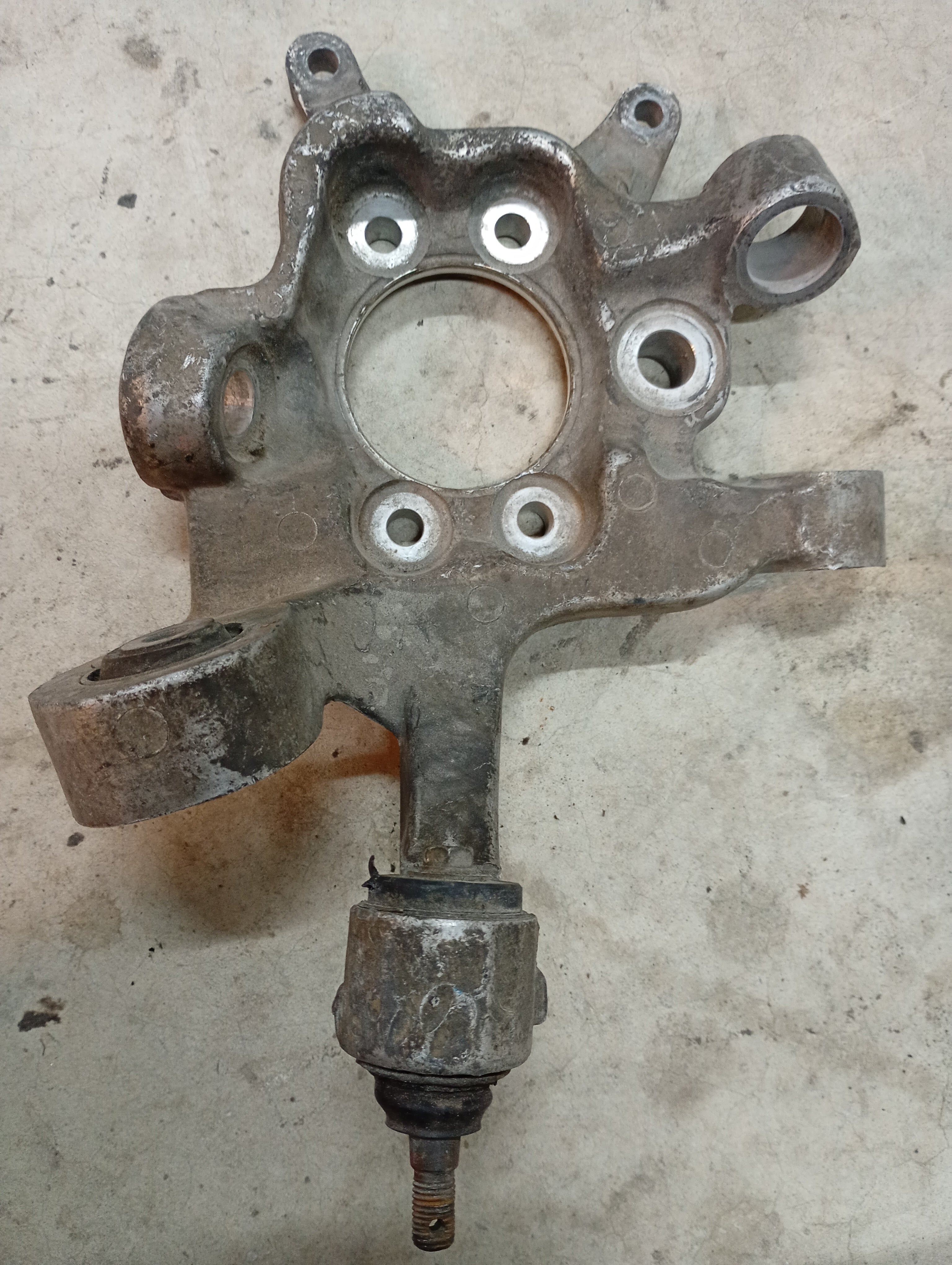 RIGHT Rear Hub Carrier, R32 GTR