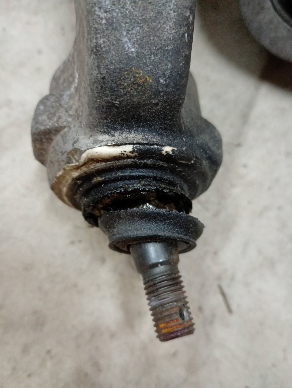 RIGHT Rear Hub Carrier, R32 GTR