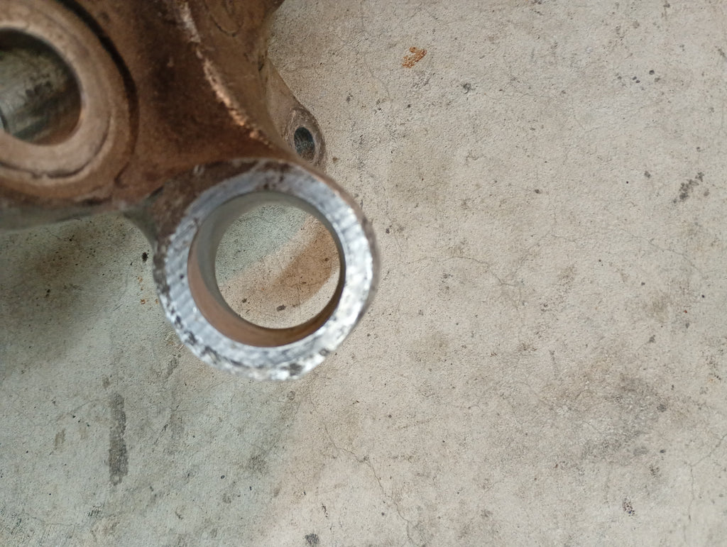 RIGHT Rear Hub Carrier, R32 GTR
