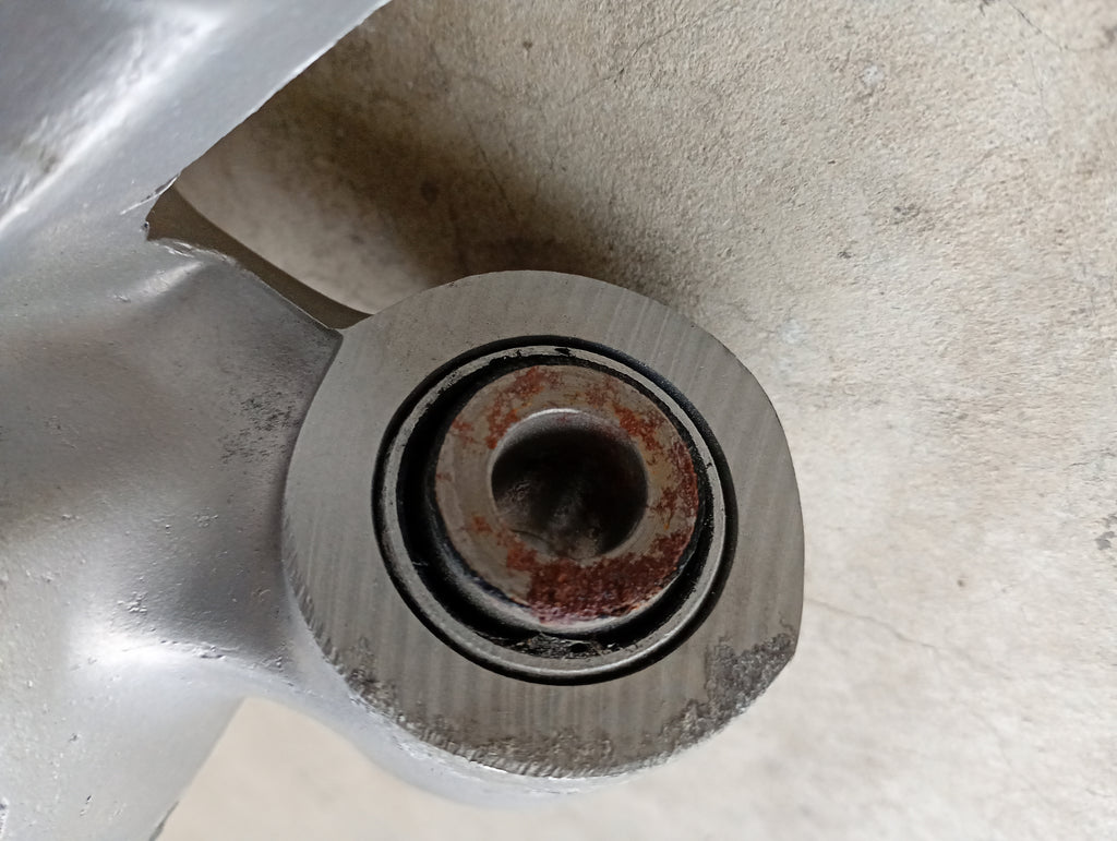 LEFT Rear Hub Carrier, R32 GTR