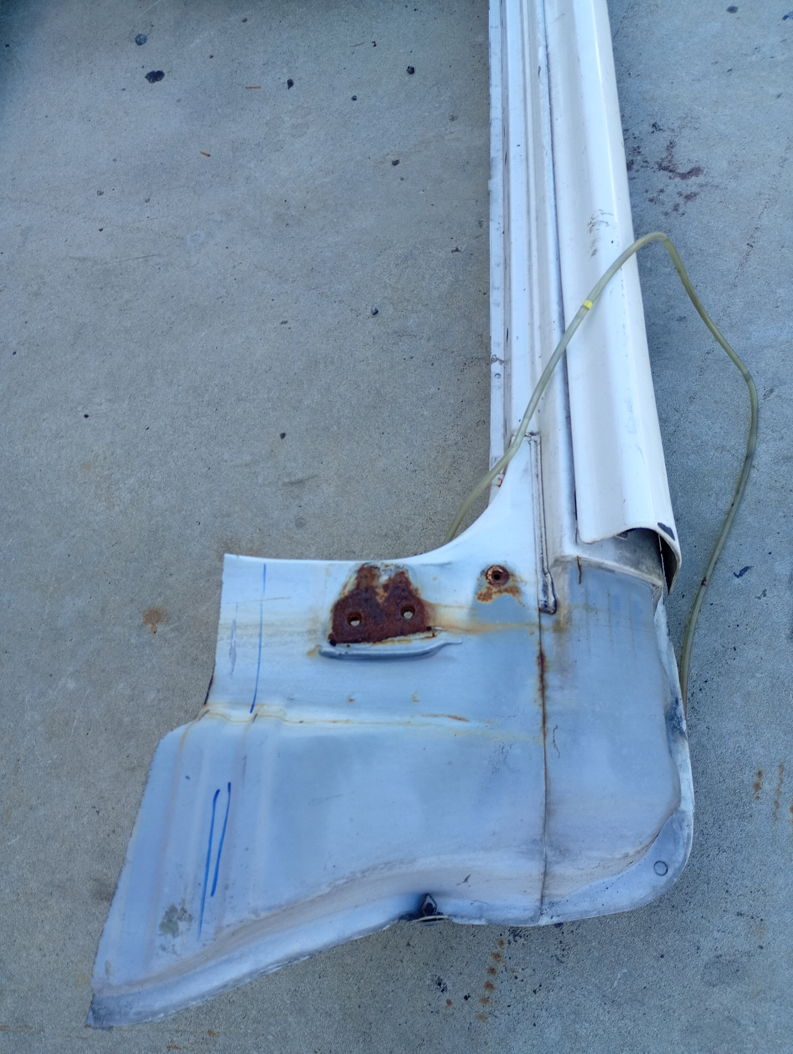 LEFT Sill Cut, R32 GTR