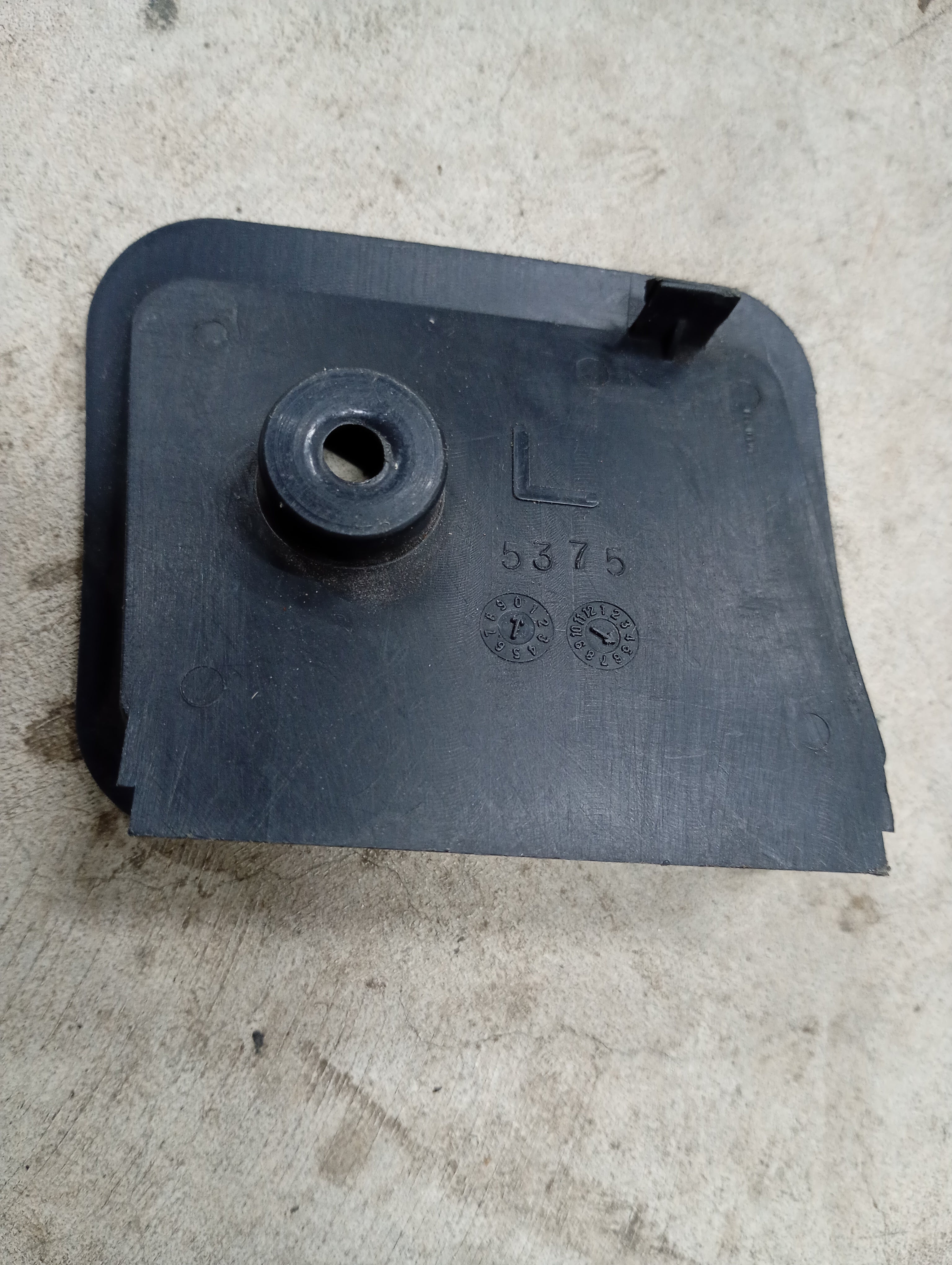 LEFT Front Seat Belt Guide Trim, R32 gtr