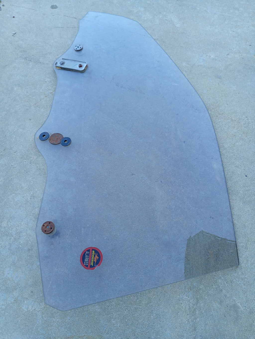 LEFT Door Glass, R32 2dr