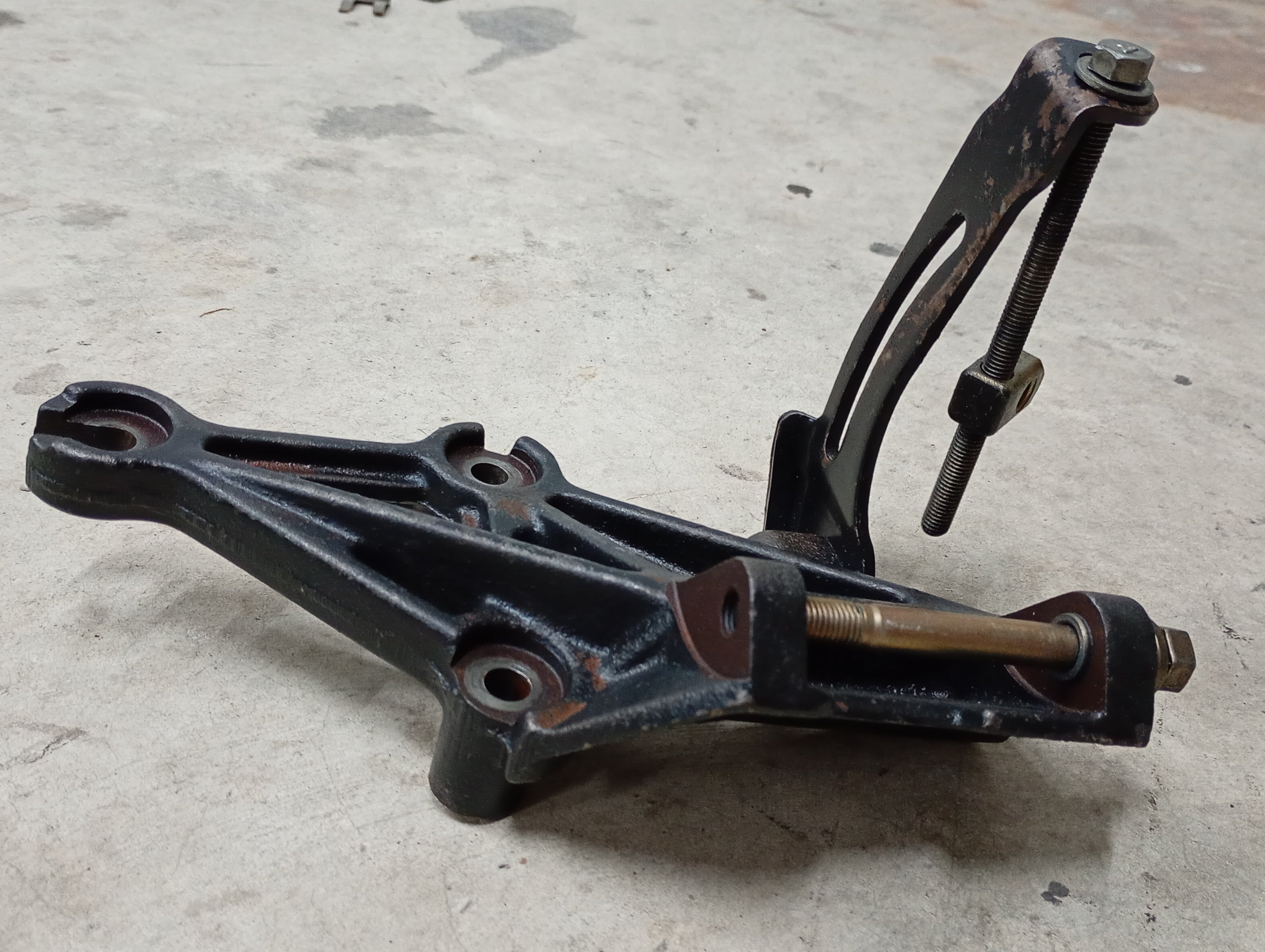 Power Steering Pump Bracket, R33 GTR