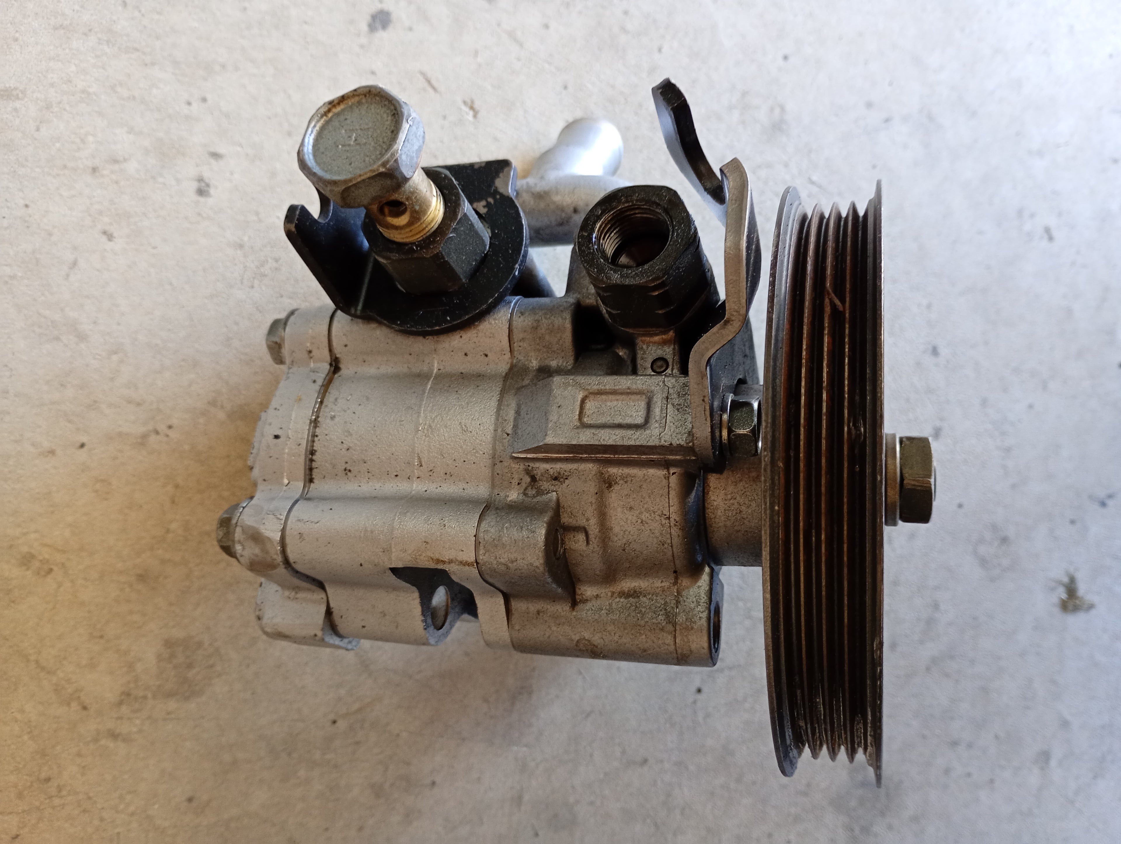 Power Steering Pump, R32 GTR