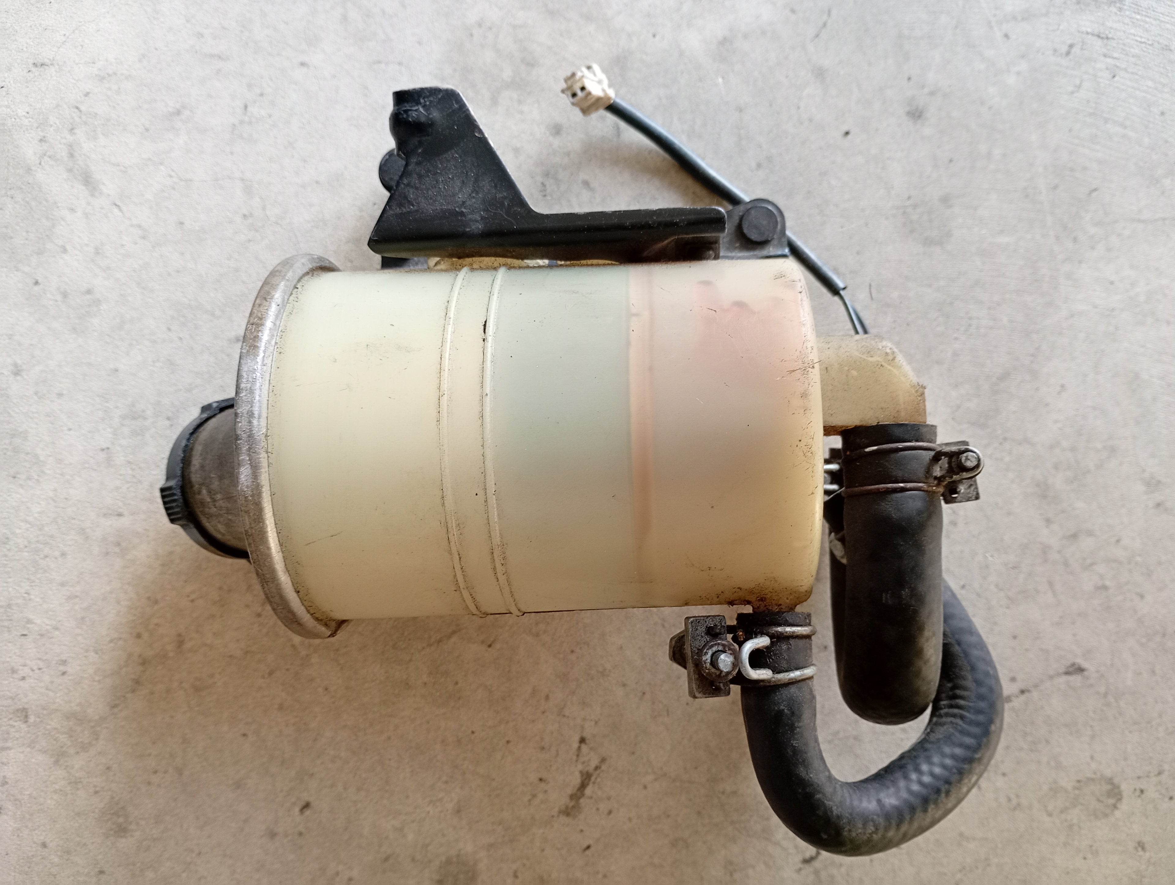 Attesa Fluid Reservoir ONLY, R32 GTR