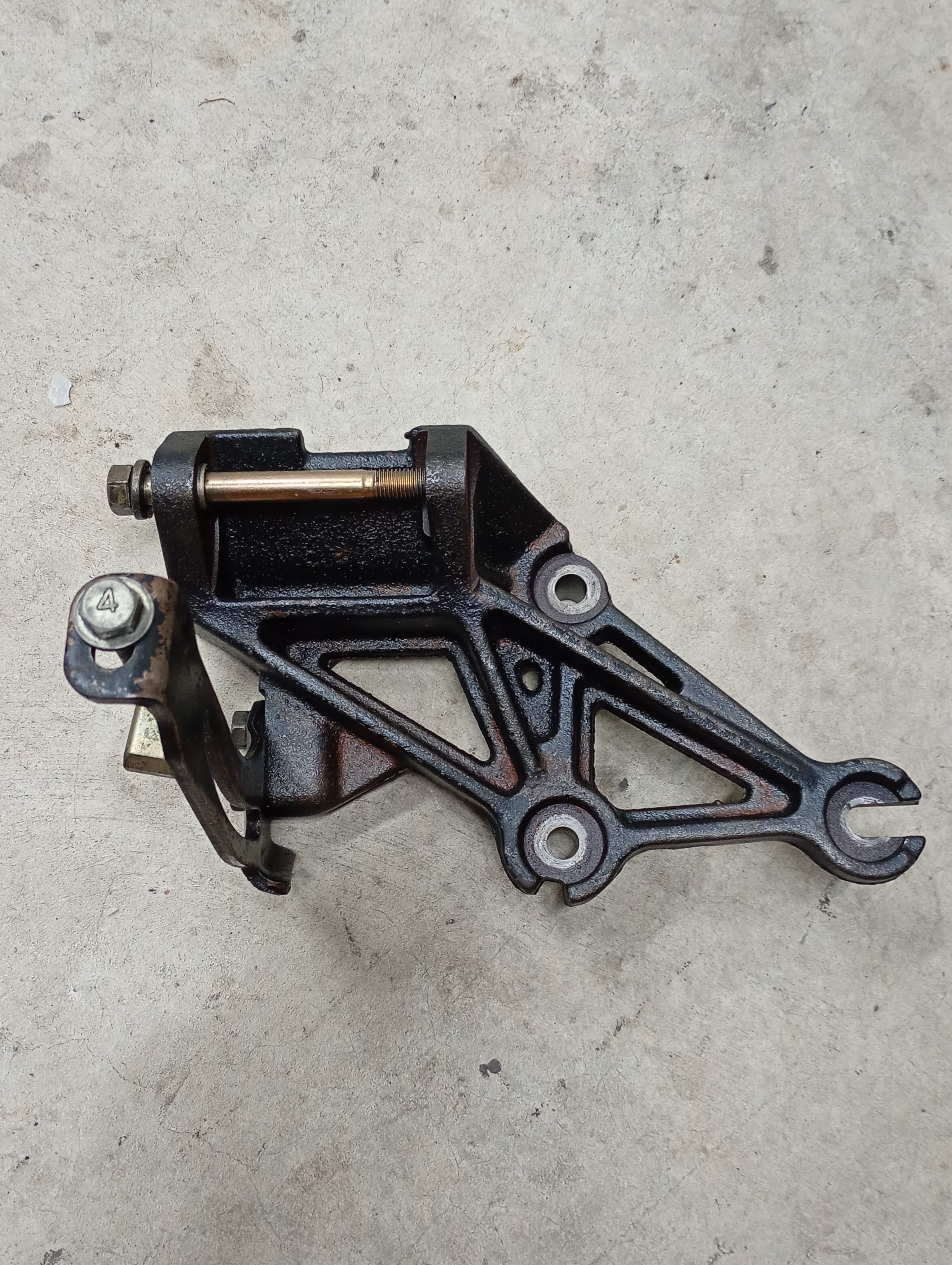 Power Steering Pump Bracket, R33 GTR
